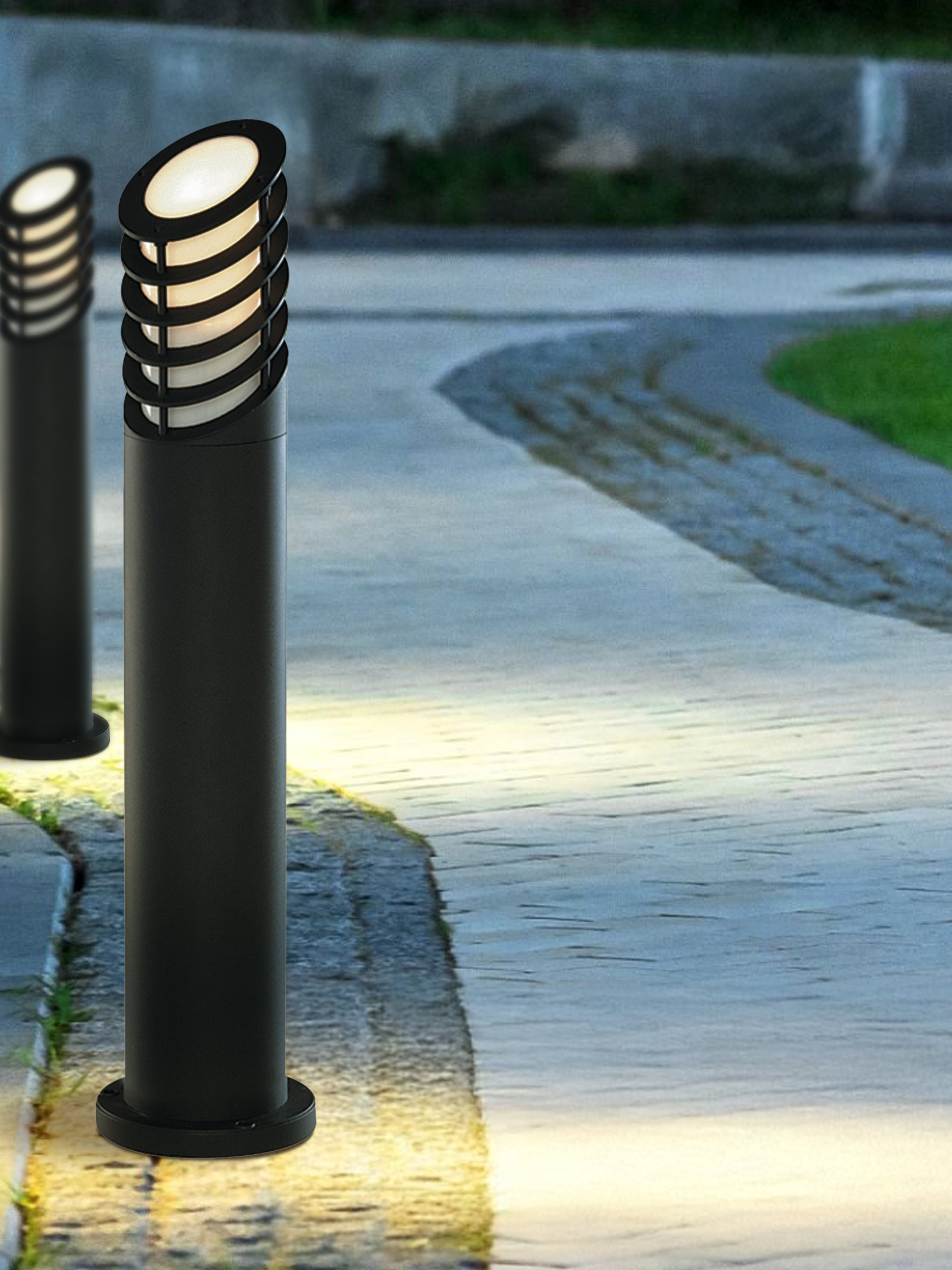 Searchlight Burnall 730mm Pointed Outdoor Post - Black Aluminium & Glass - IP44