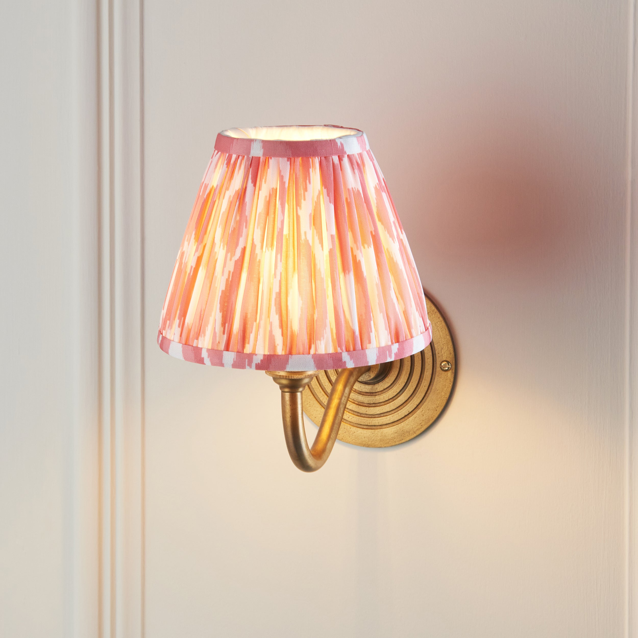 Endon Ripple Curve & Ikat 16Cm Wall Light - Antique Brass & Coral Pink Fabric