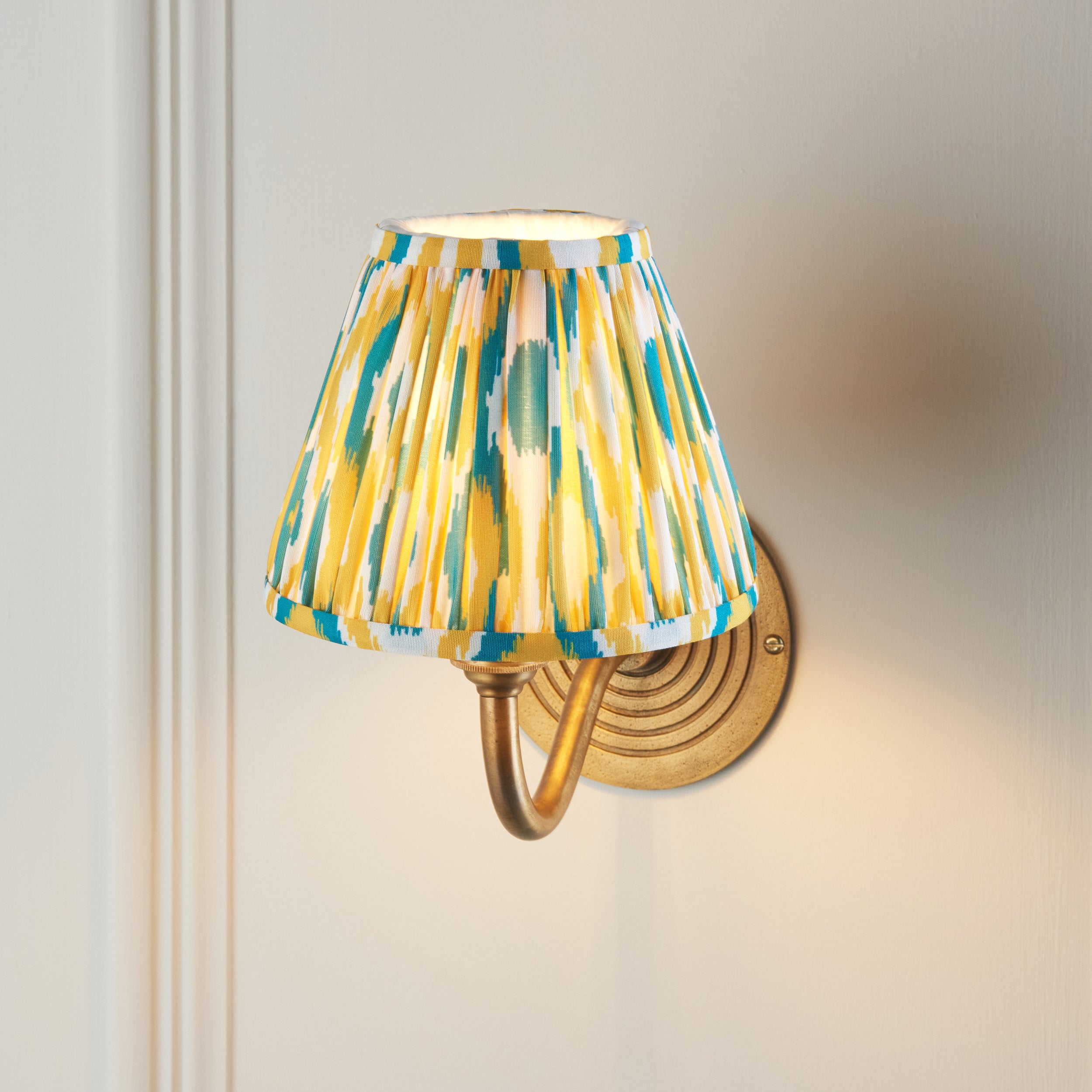 Endon Ripple Curve & Ikat 16Cm Wall Light - Antique Brass With Yellow & Jade Fabric