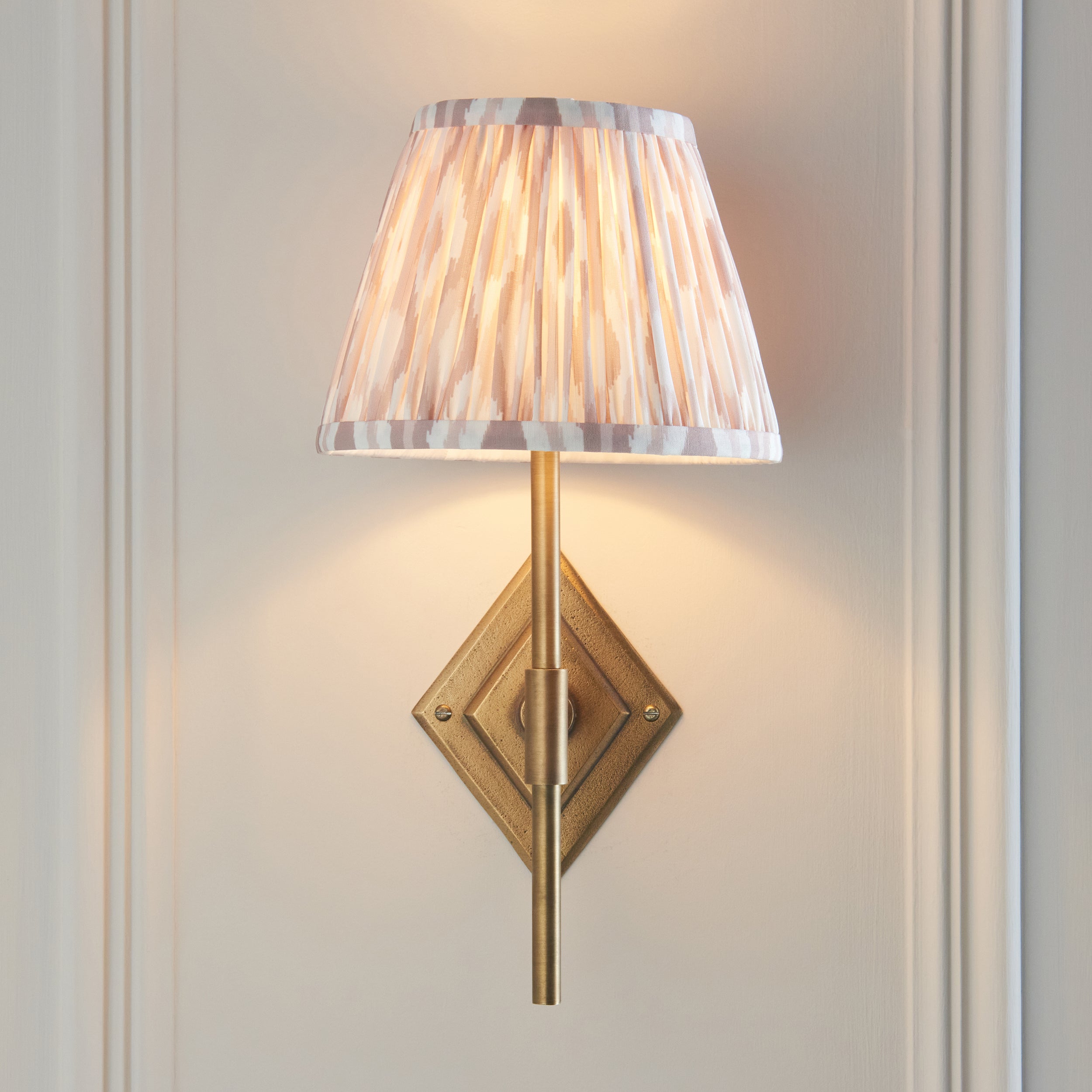 Endon Diamond Tall & Ikat 20Cm Wall Light - Antique Brass & Neutral Print Fabric