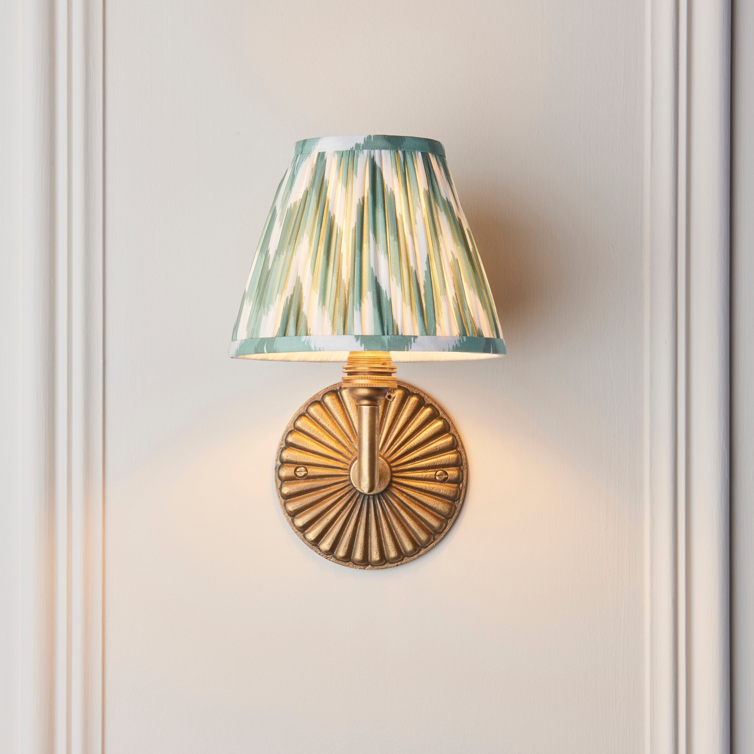 Endon Dahlia Angle & Zigzag 16Cm Wall Light - Antique Brass & Cotswold Green Fabric