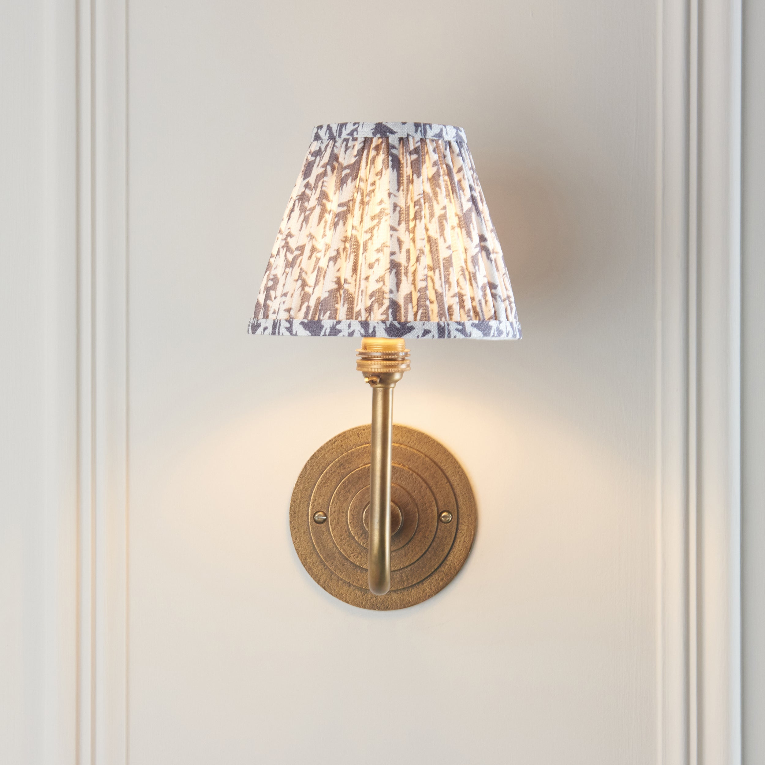 Endon Halo Swan & Leaf 16Cm Wall Light - Antique Brass & Pearl Grey Fabric