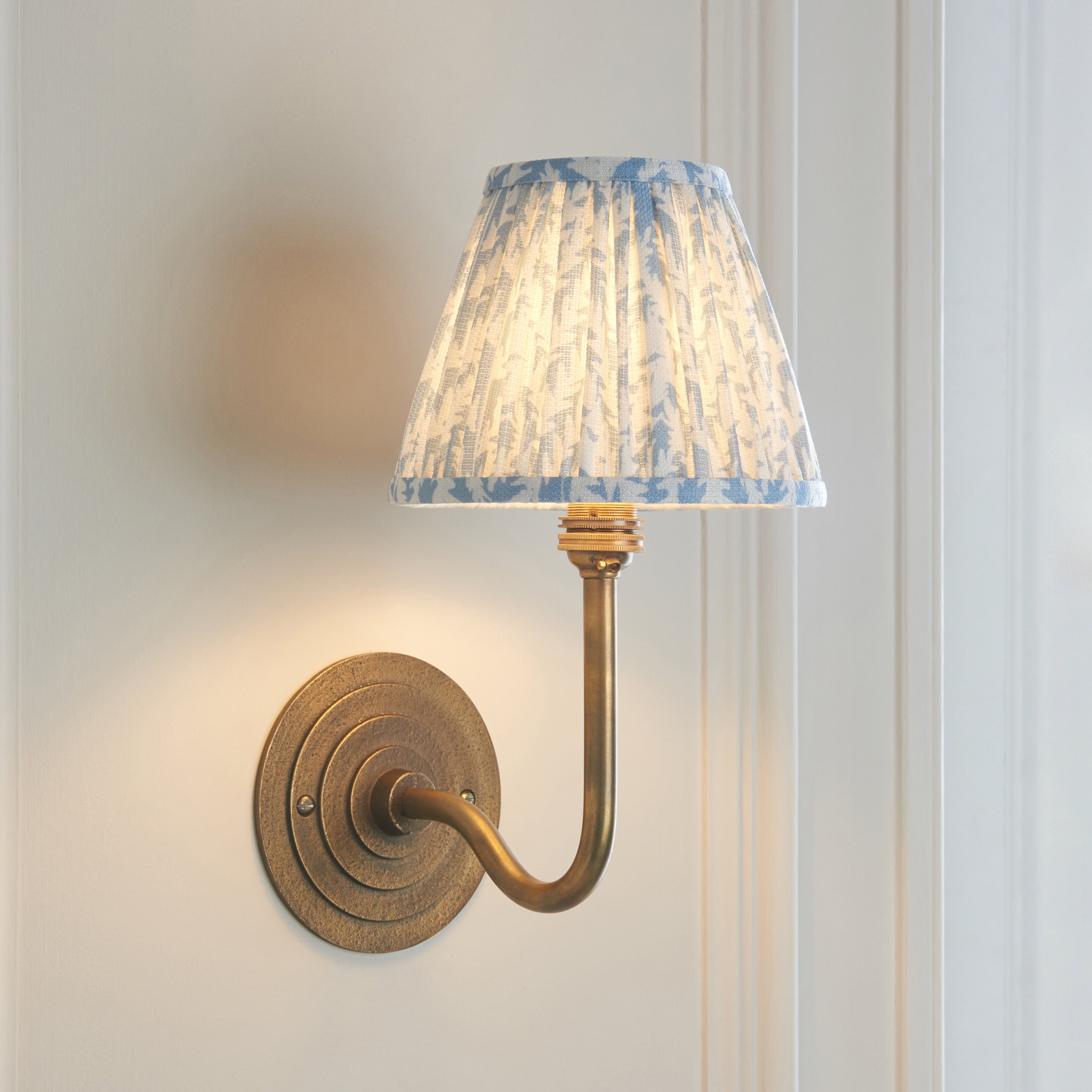 Endon Halo Swan & Leaf 16Cm Wall Light - Antique Brass & Shell Bay Blue Fabric