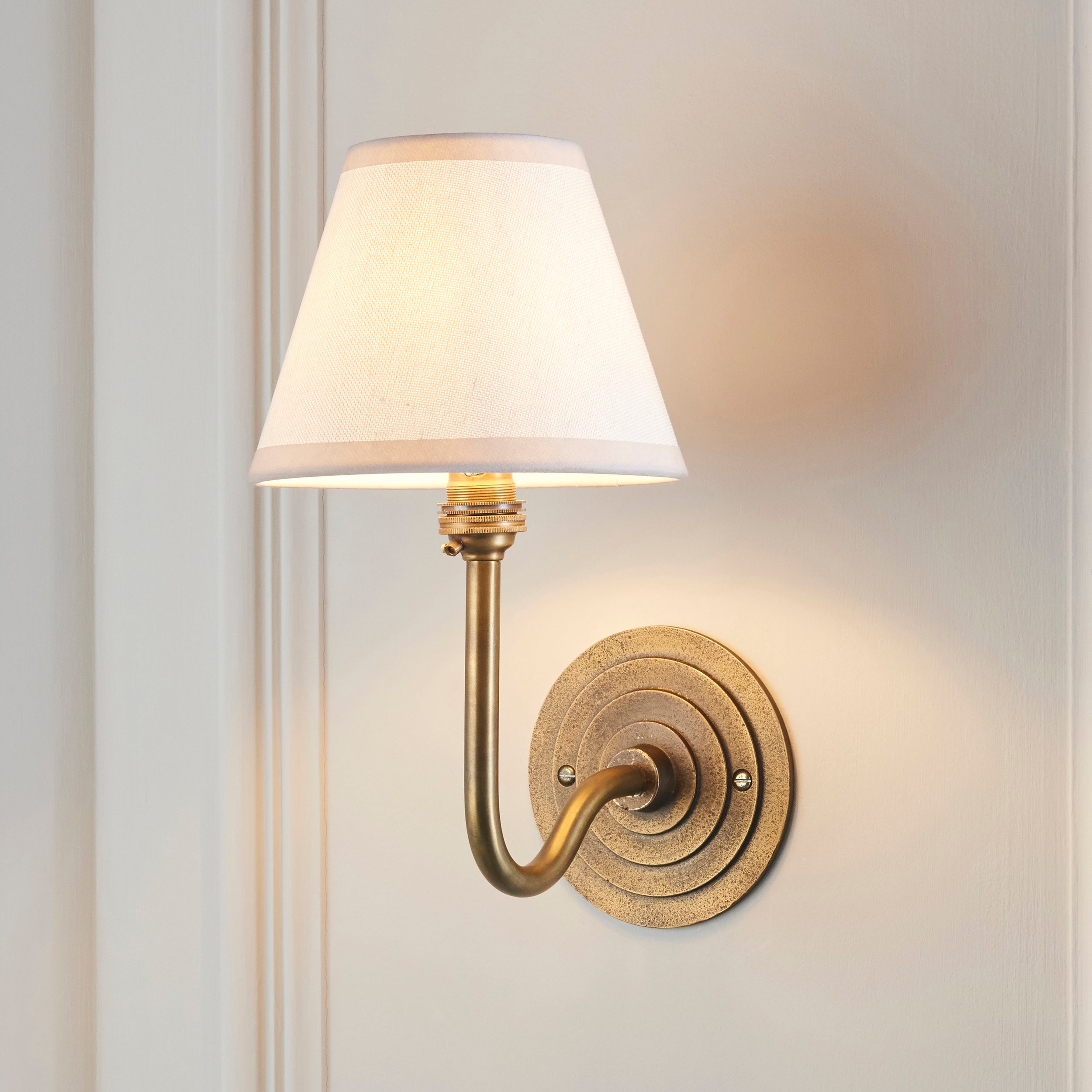 Endon Halo Swan & Ivy 16Cm Wall Light - Antique Brass & Vintage White Fabric