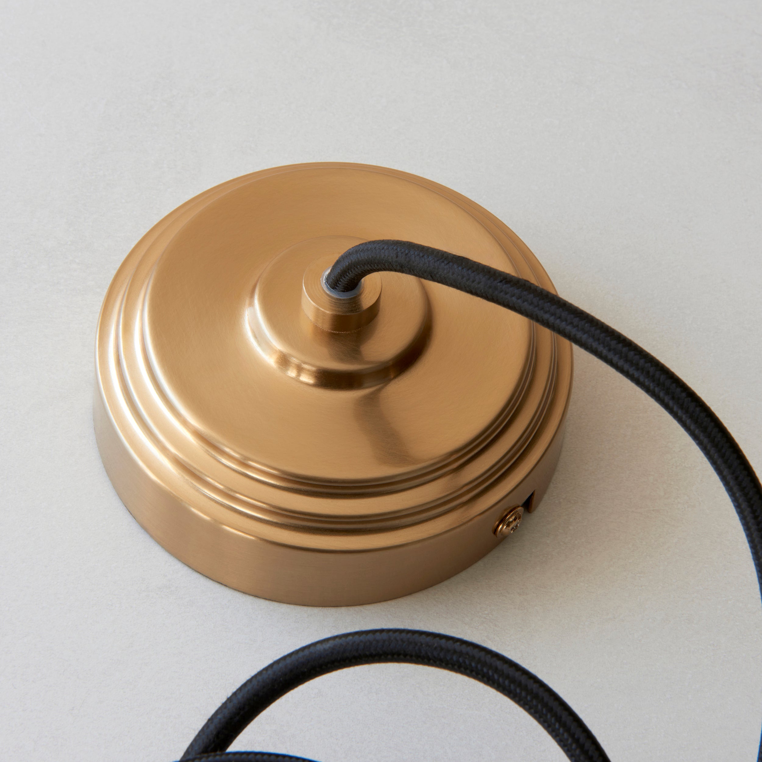 Endon Eltham Cable Set - Brushed Aged Brass Plate & Black Braided Flex