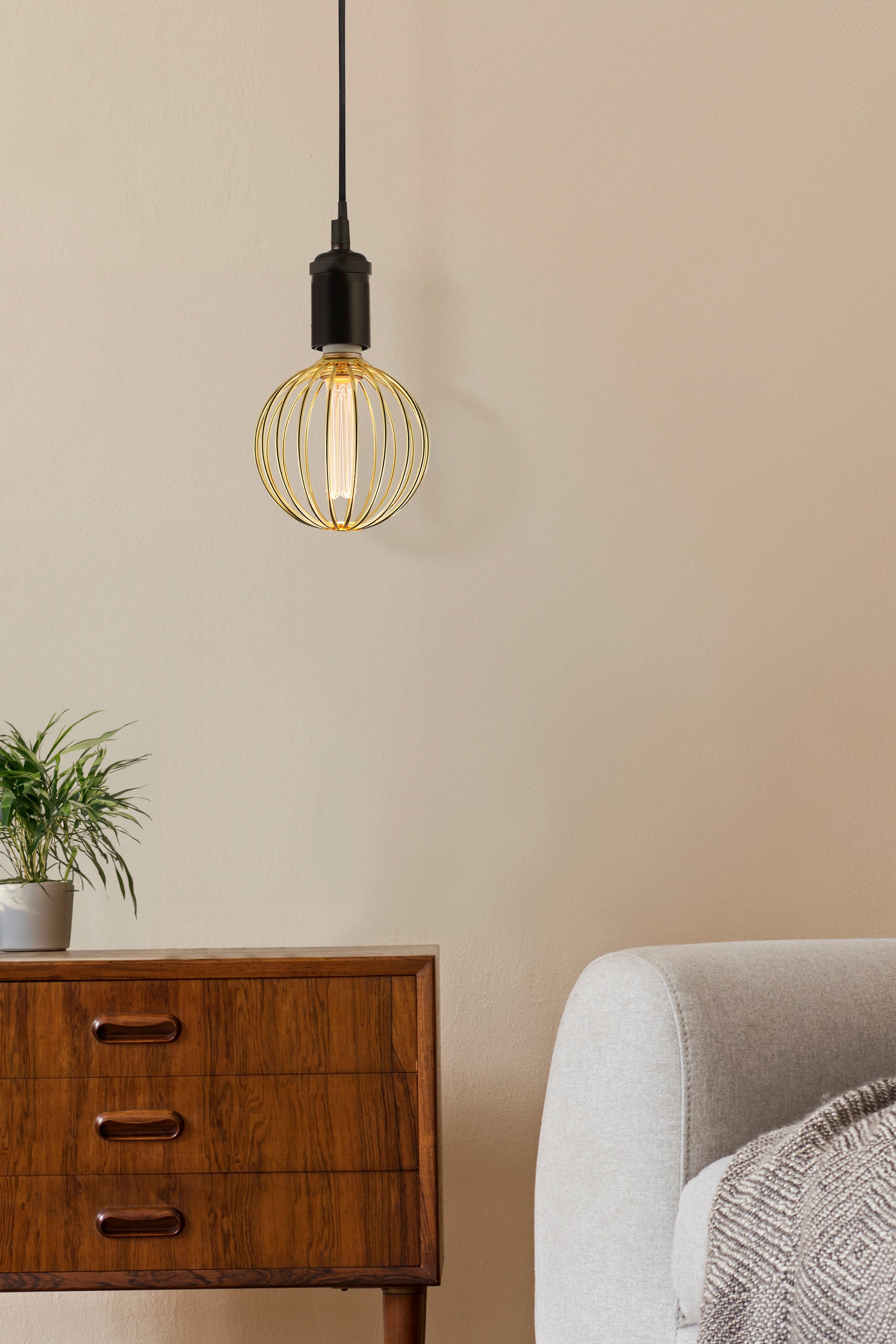 Searchlight E27 LED 3.5W Globe Lamp - 1800K - Dimmable - Gold