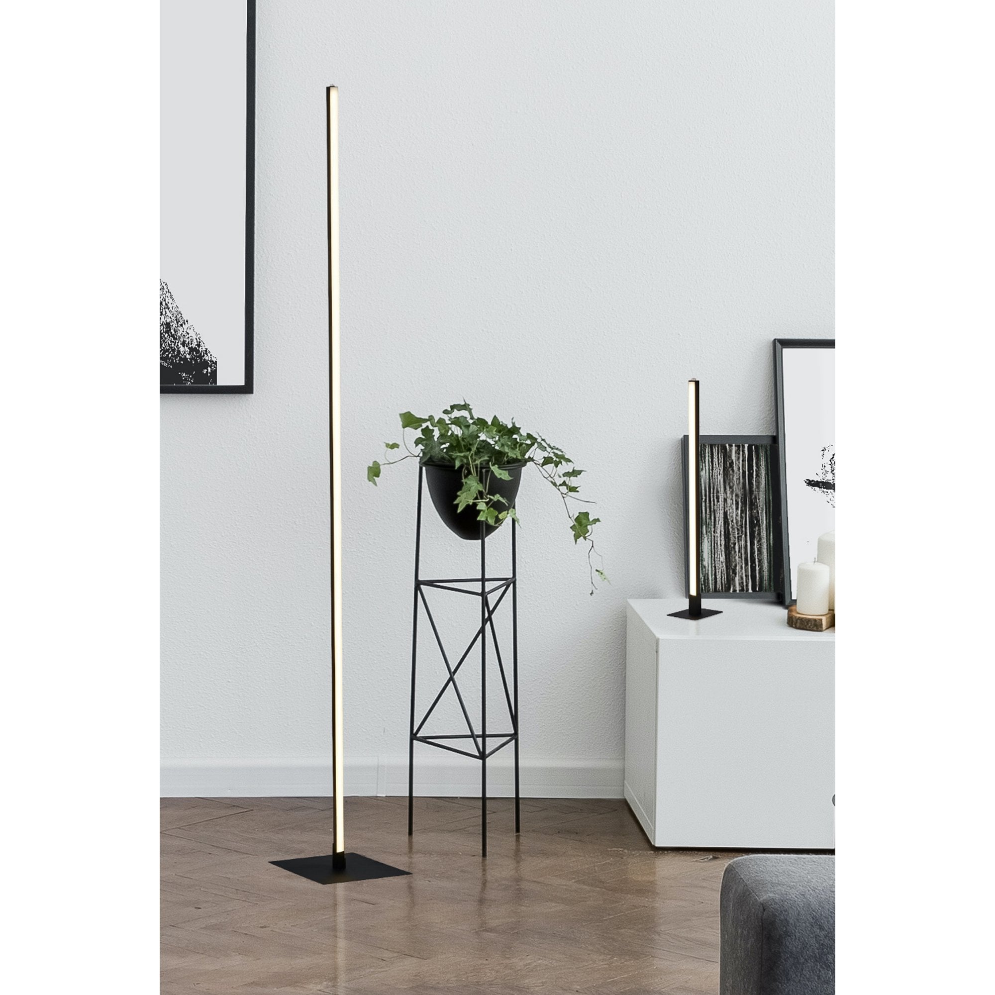 Searchlight Taylor LED Floor Lamp - Matt Black