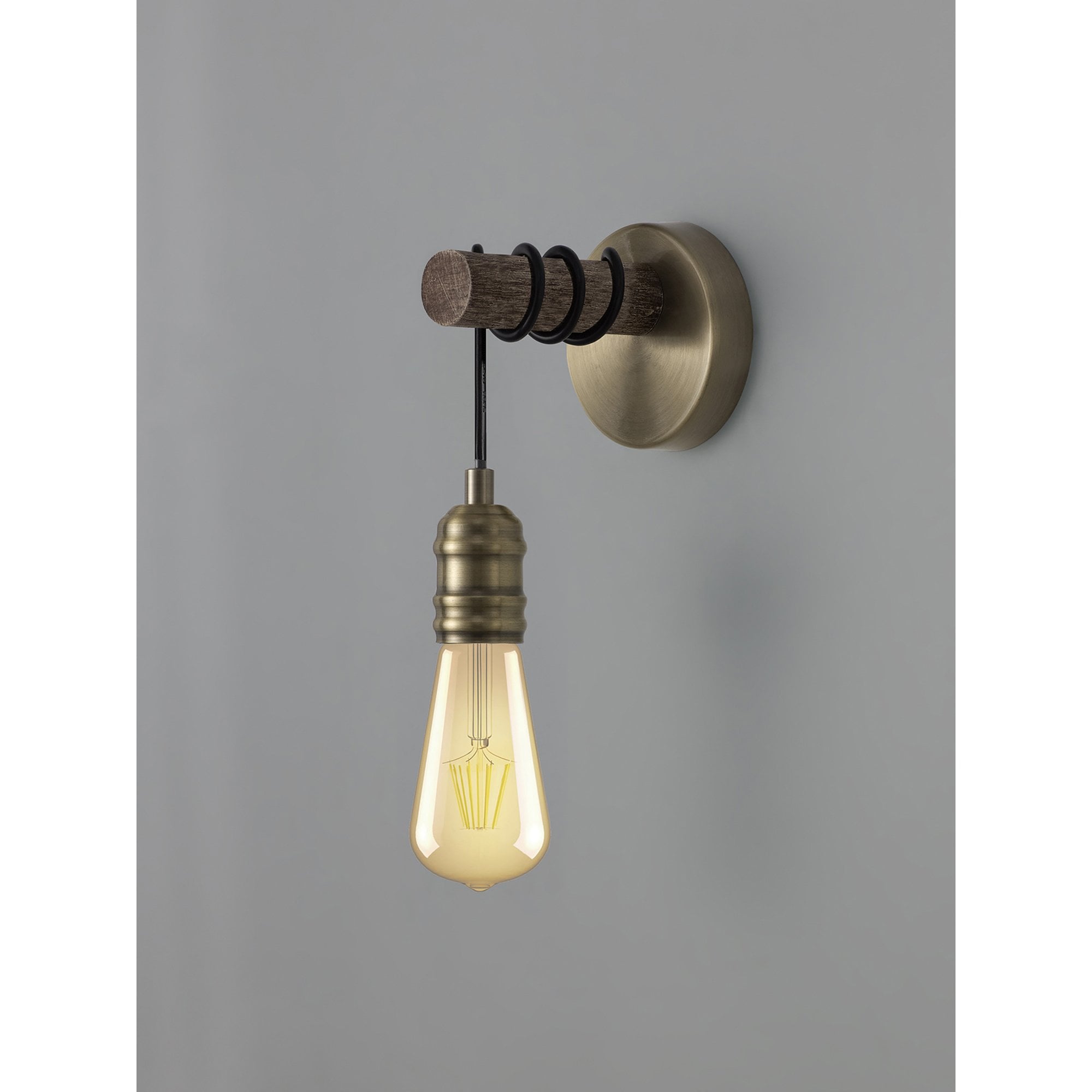 Fabula York Single Wall Lamp - Medium Oak & Antique Brass