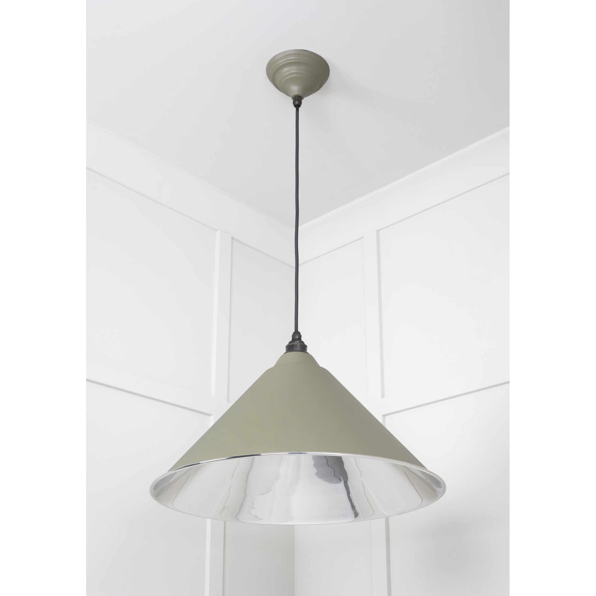From The Anvil Smooth Nickel Hockley Pendant - Tump (Pale Green)