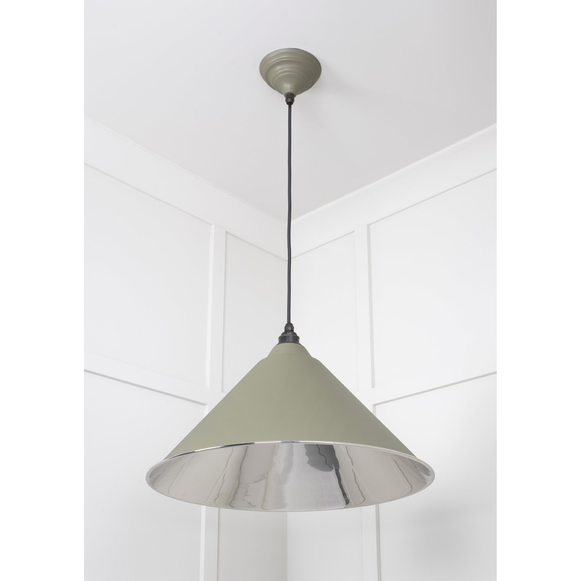 From The Anvil Smooth Nickel Hockley Pendant - Tump (Pale Green)