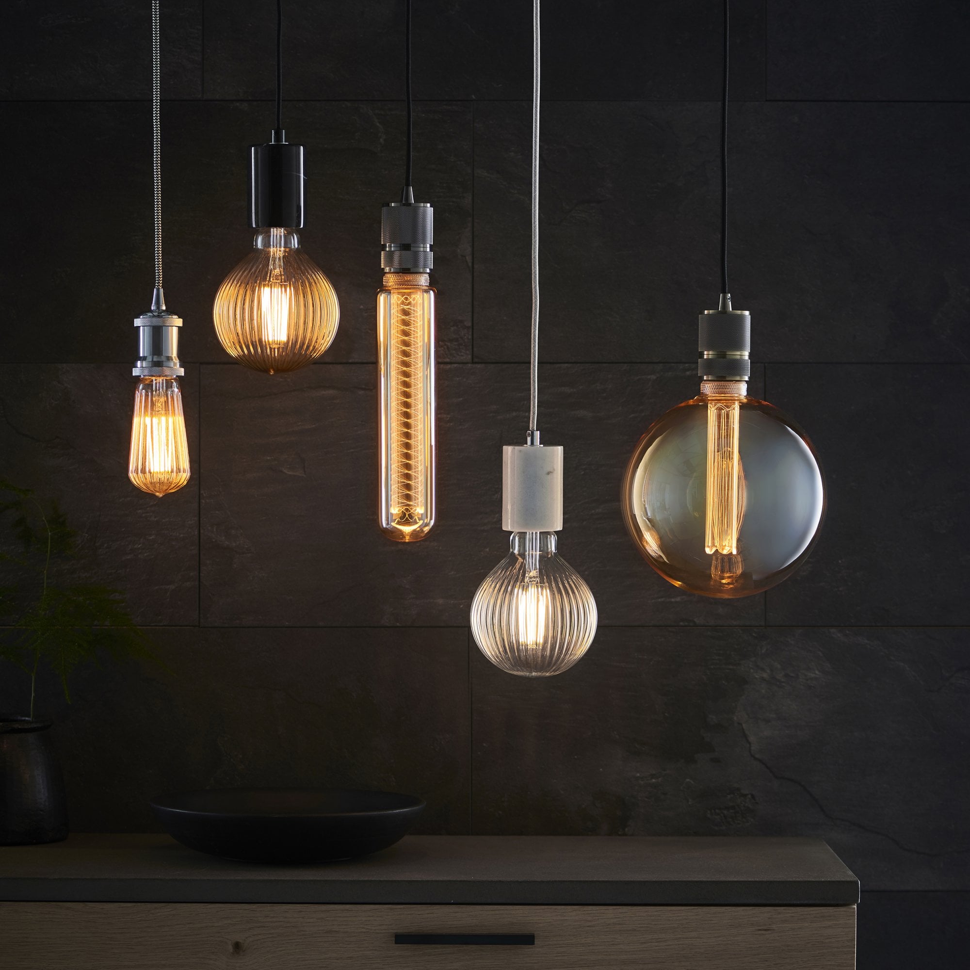 Endon Globe Single E27 LED 2.8W Bulb - 1800K - Non-Dimmable - Amber Glass