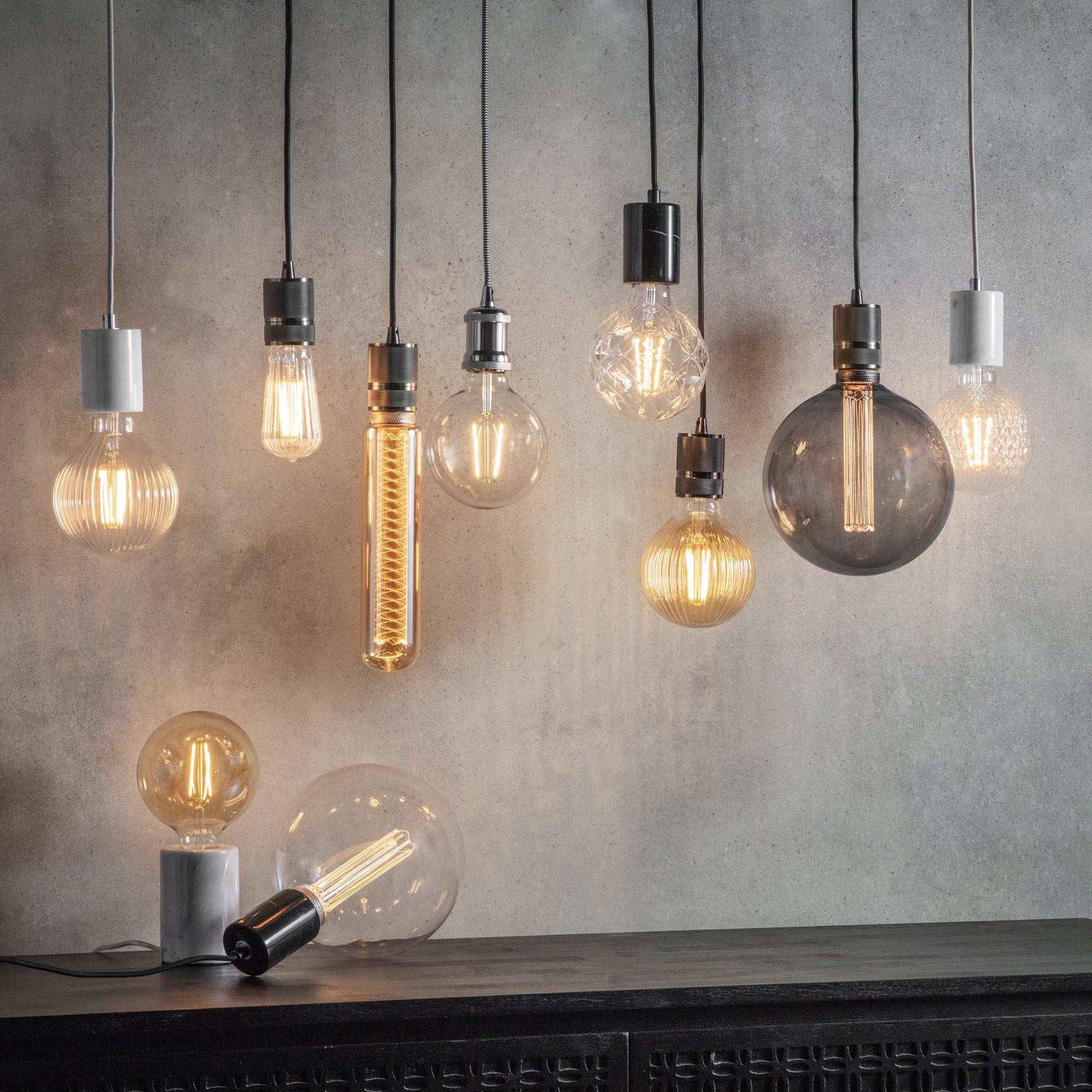 Endon Ribb Single E27 LED 4W Bulb - 2200K - Non-Dimmable - Clear Glass