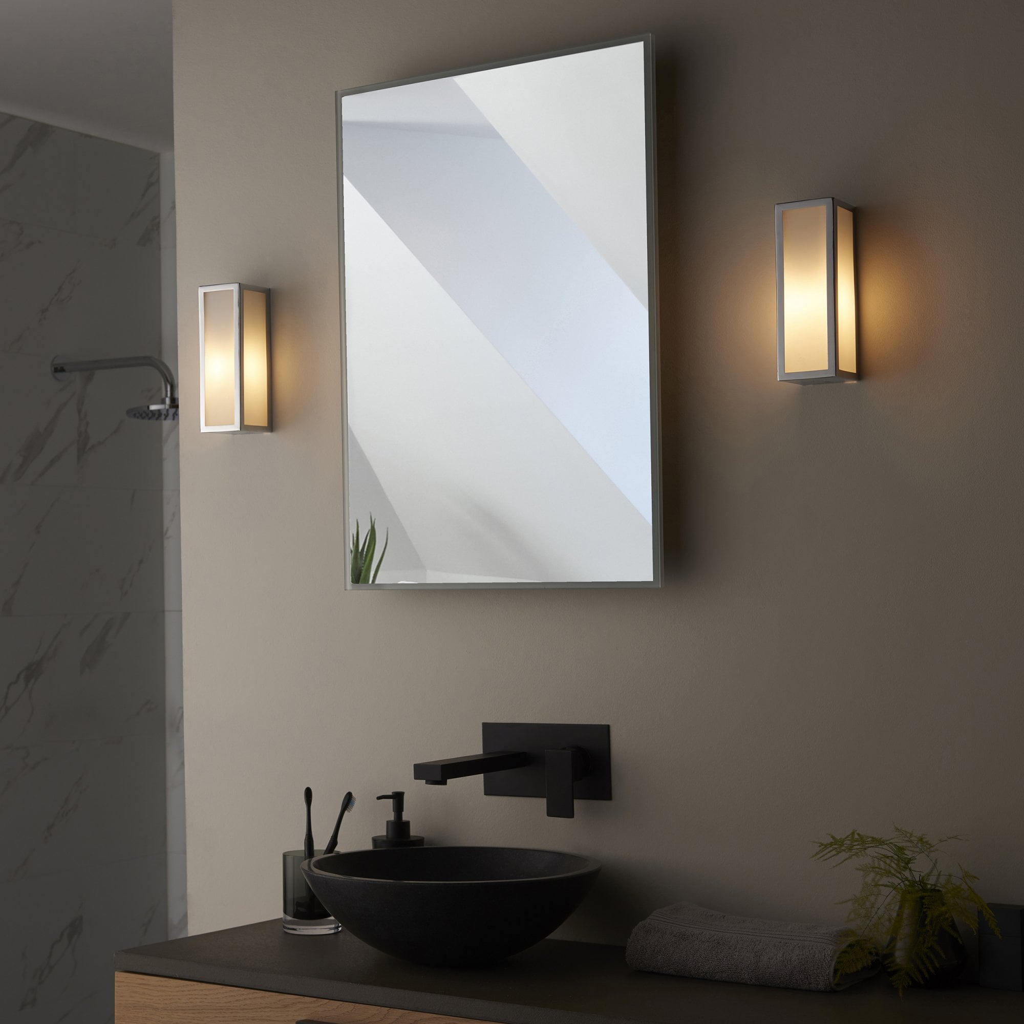Endon Newham Single Light Wall - Chrome Plate & Frosted Glass