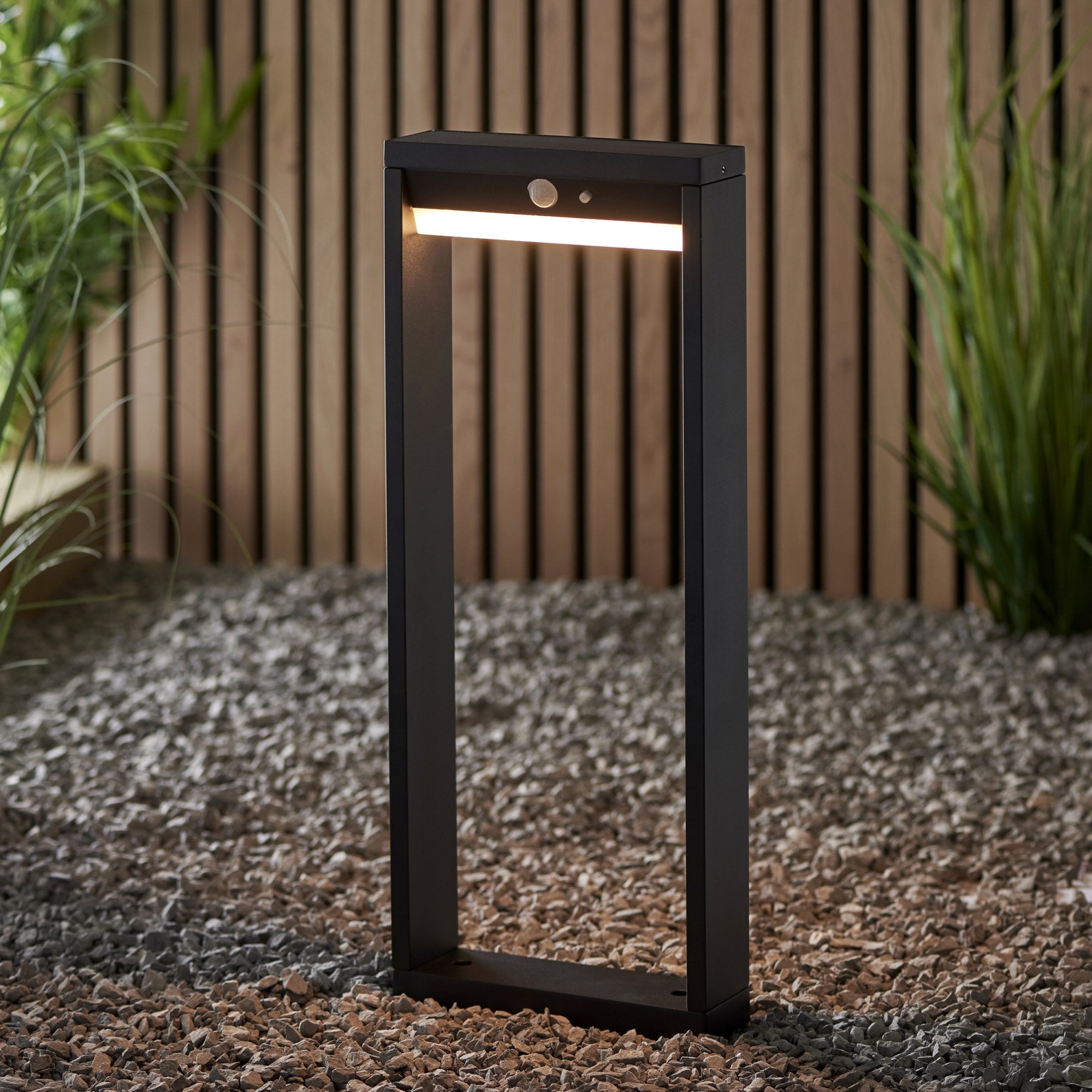 Endon Dannah Single Light Post Light - Photocell And PIR - Solar - Textured Black & White Pc
