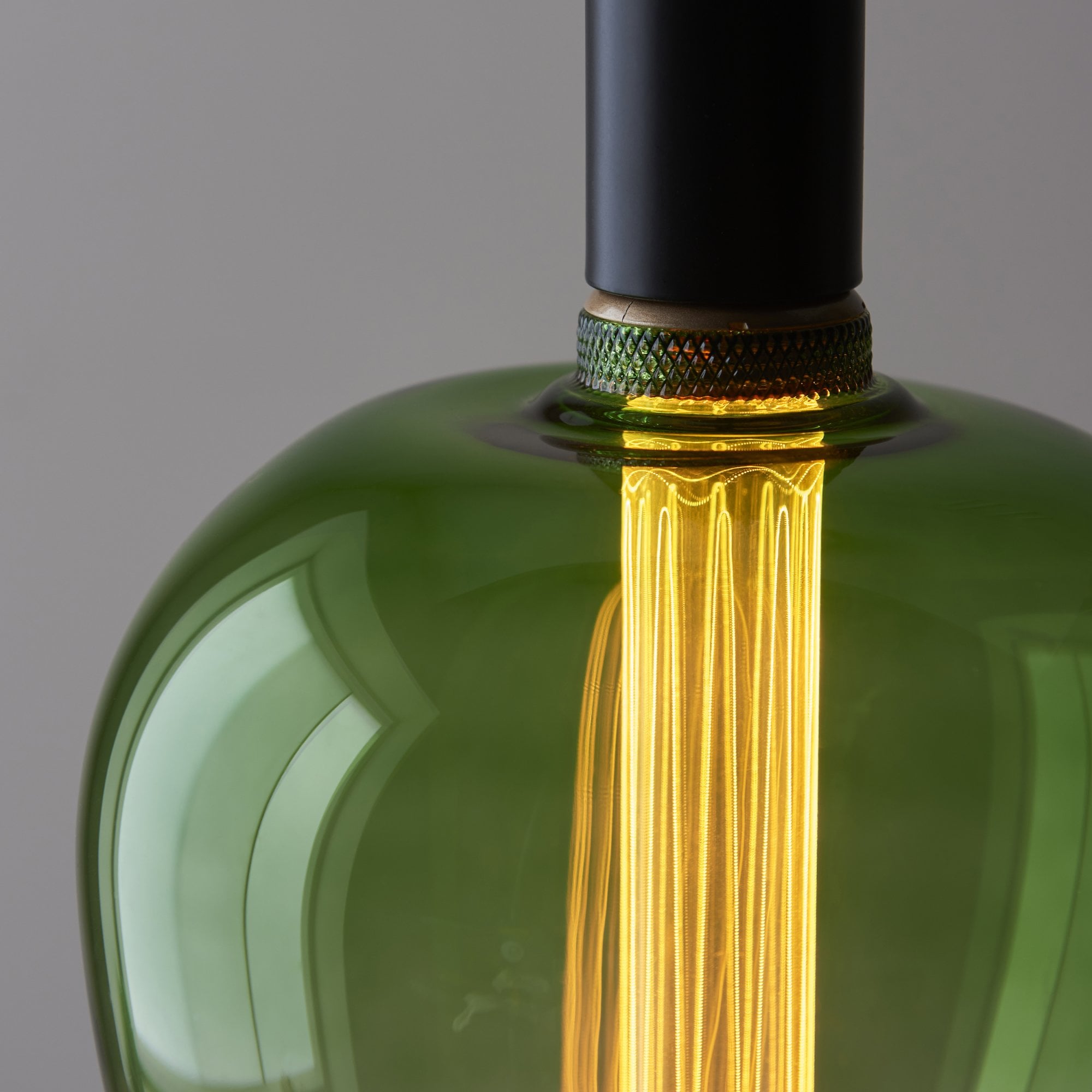 Endon Roves E27 LED 2.8W Anti Glare - 1800K - Non-Dimmable - Green to Pink Ombre