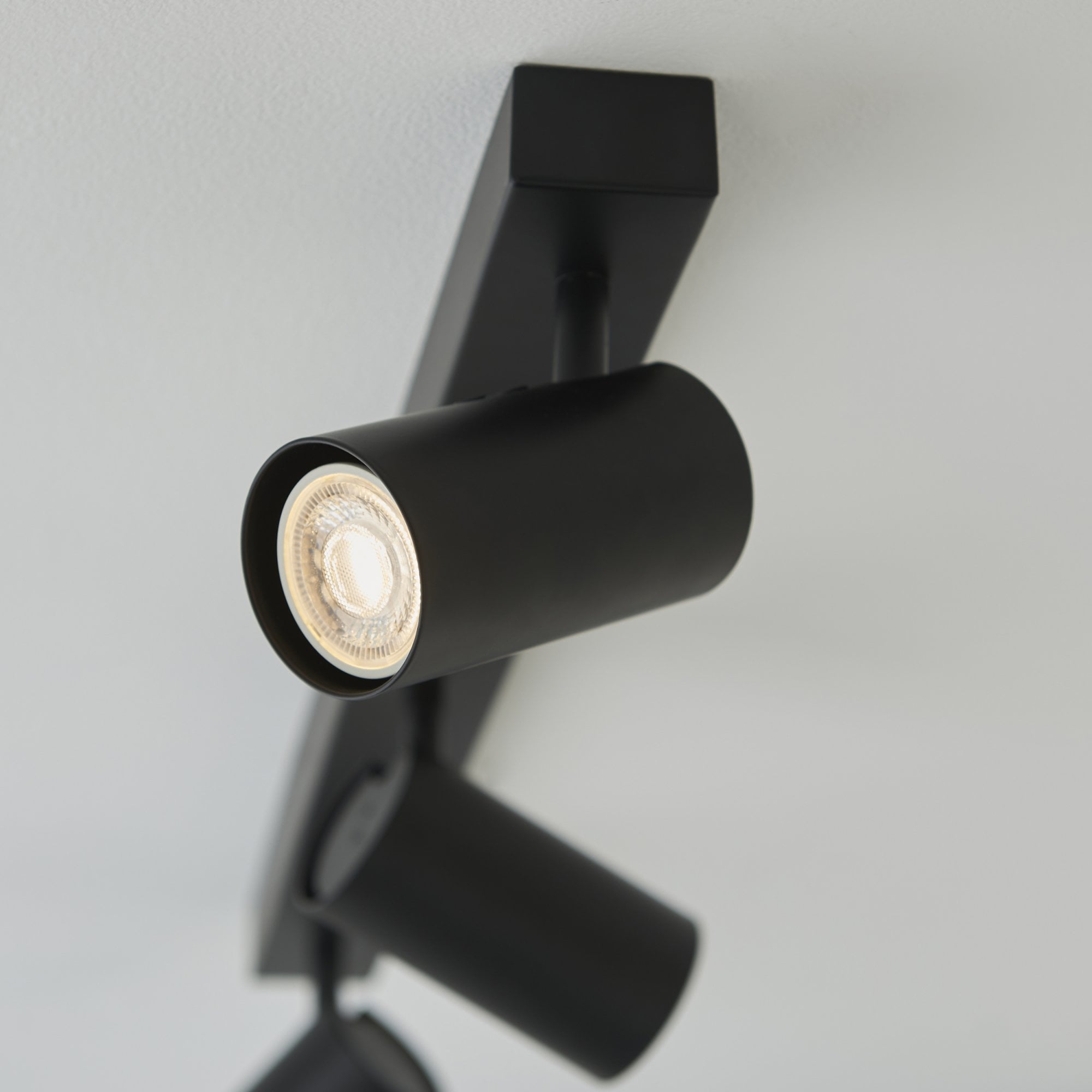 Endon Rez 3 Light Plate Spotlight - Matt Black