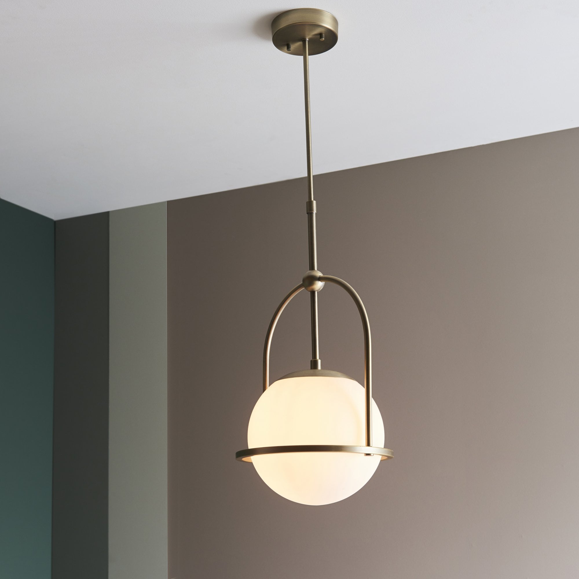 Utopia Sphere Single Pendant - Antique Brass