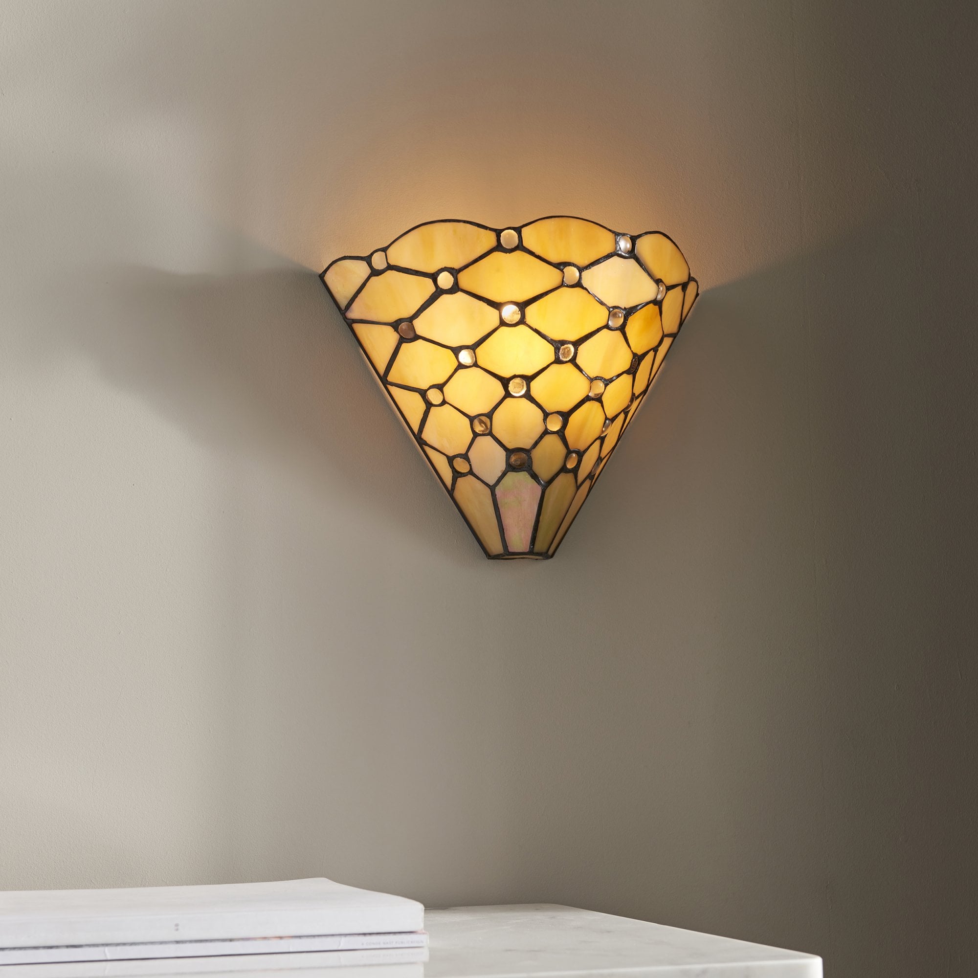 Interiors 1900 Pearl Single Wall Fitting - Tiffany Glass