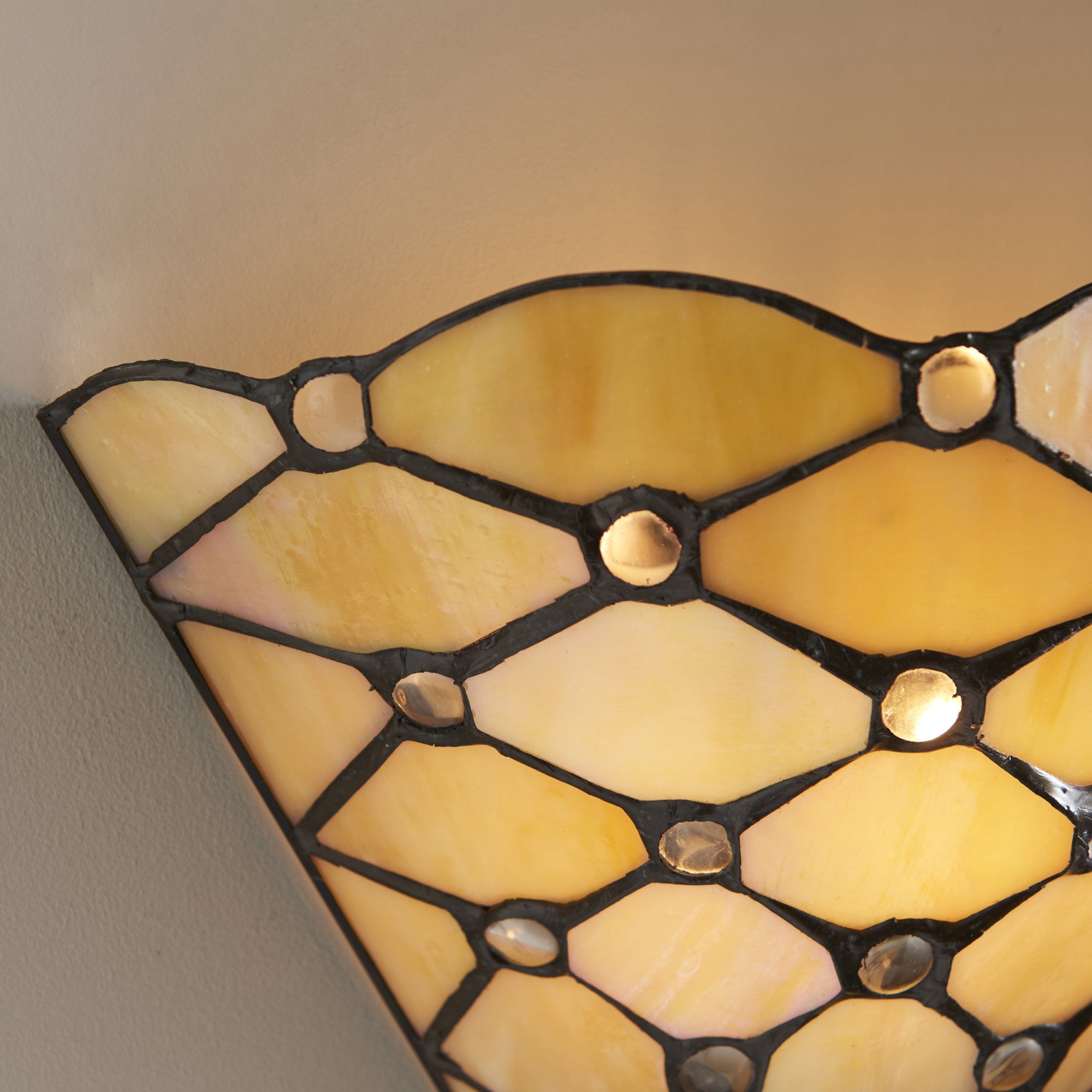 Interiors 1900 Pearl Single Wall Fitting - Tiffany Glass