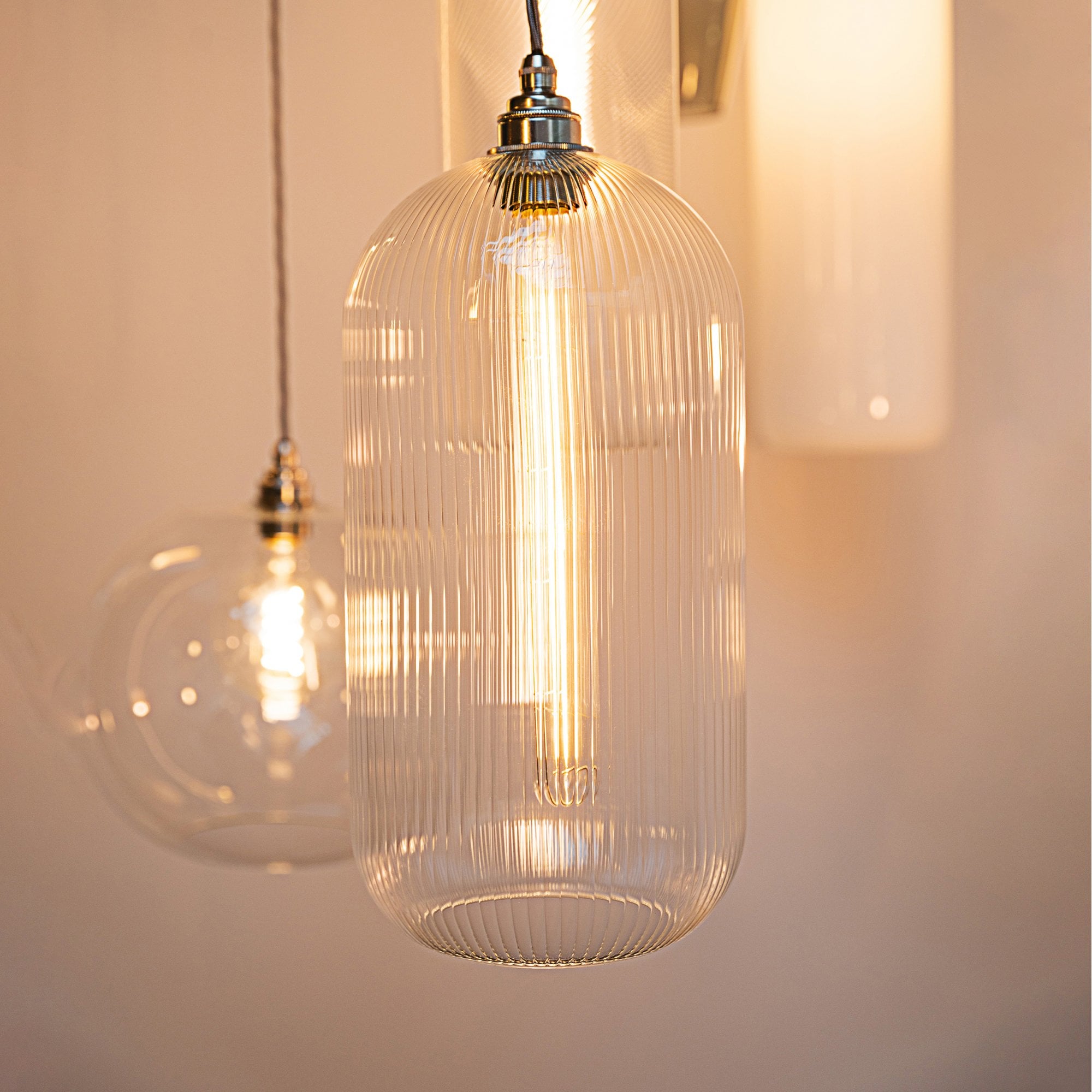 Leverint Charlton Medium Pendant