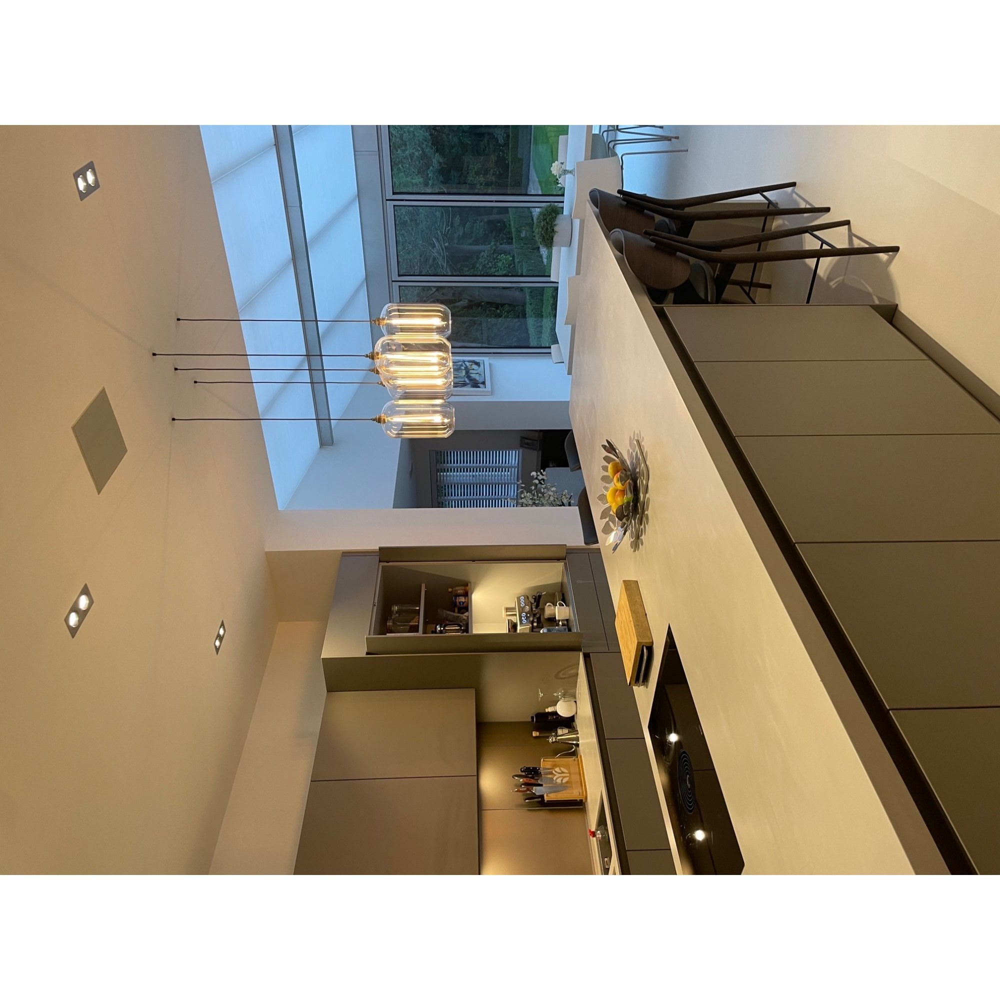 Leverint Charlton Medium Pendant