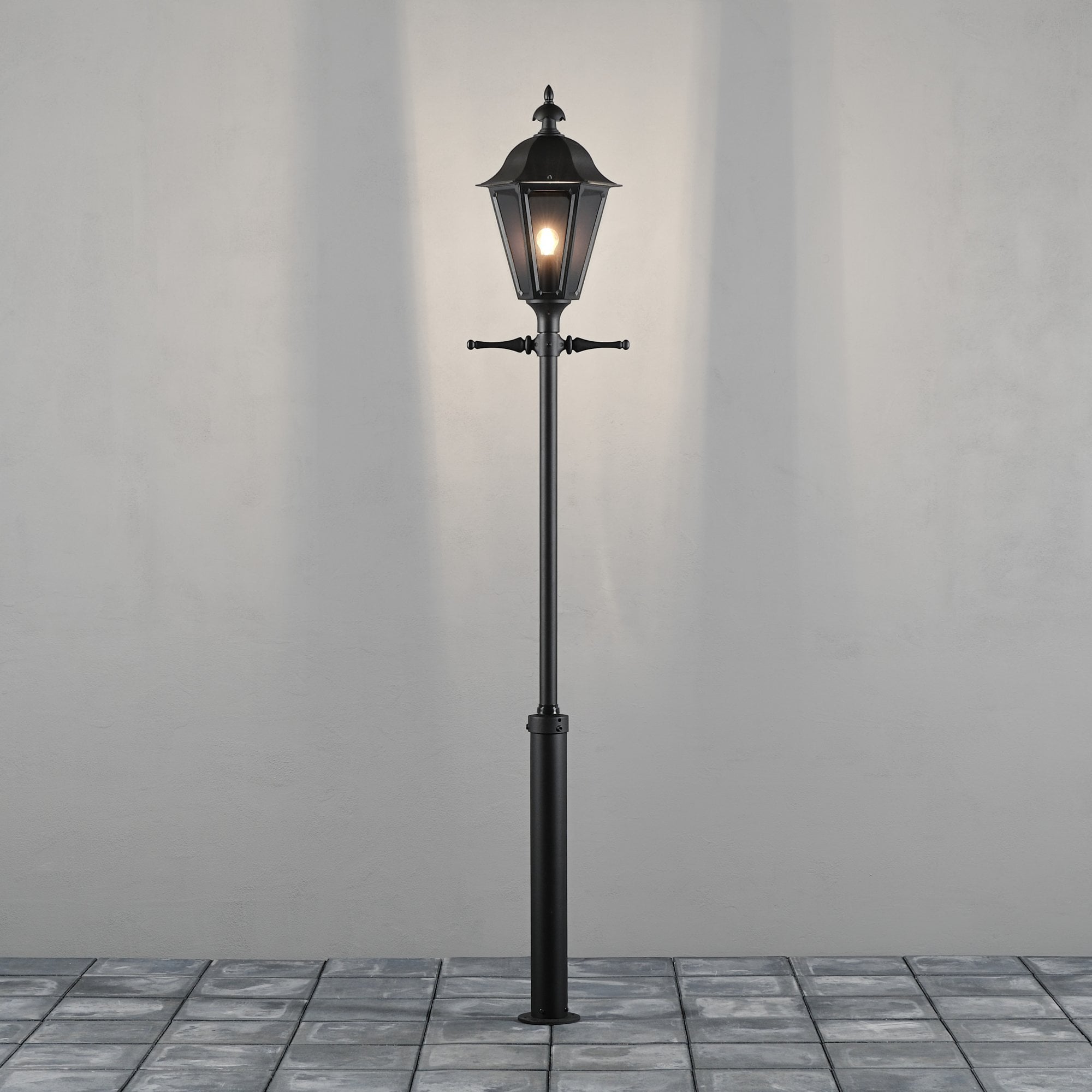 Konstsmide Pallas Lampost (With Taurus Column and Ladder Bracket) - Matt Black