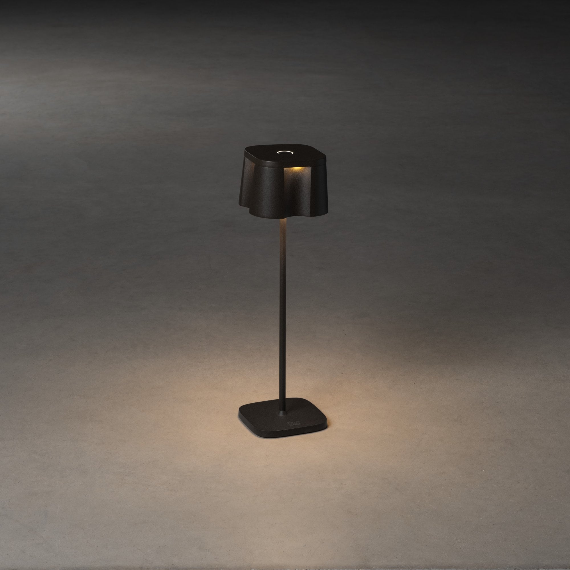 Konstsmide Nice Table Lamp with USB - Matt Black