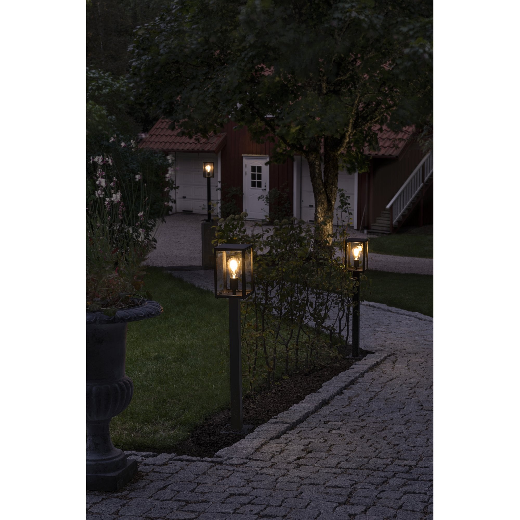 Konstsmide Carpi Short Pole Light - Matt Black