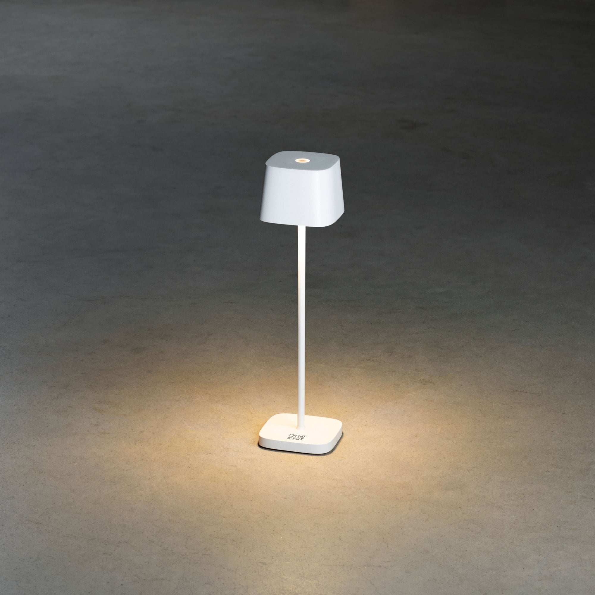 Konstsmide Capri Mini LED Table Lamp with USB - Matt White