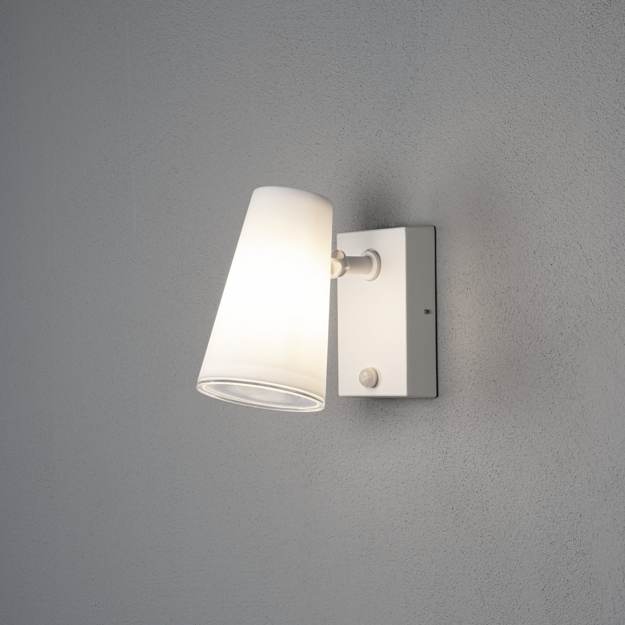 Konstsmide Fano Adjustable Wall Light with PIR - Matt White