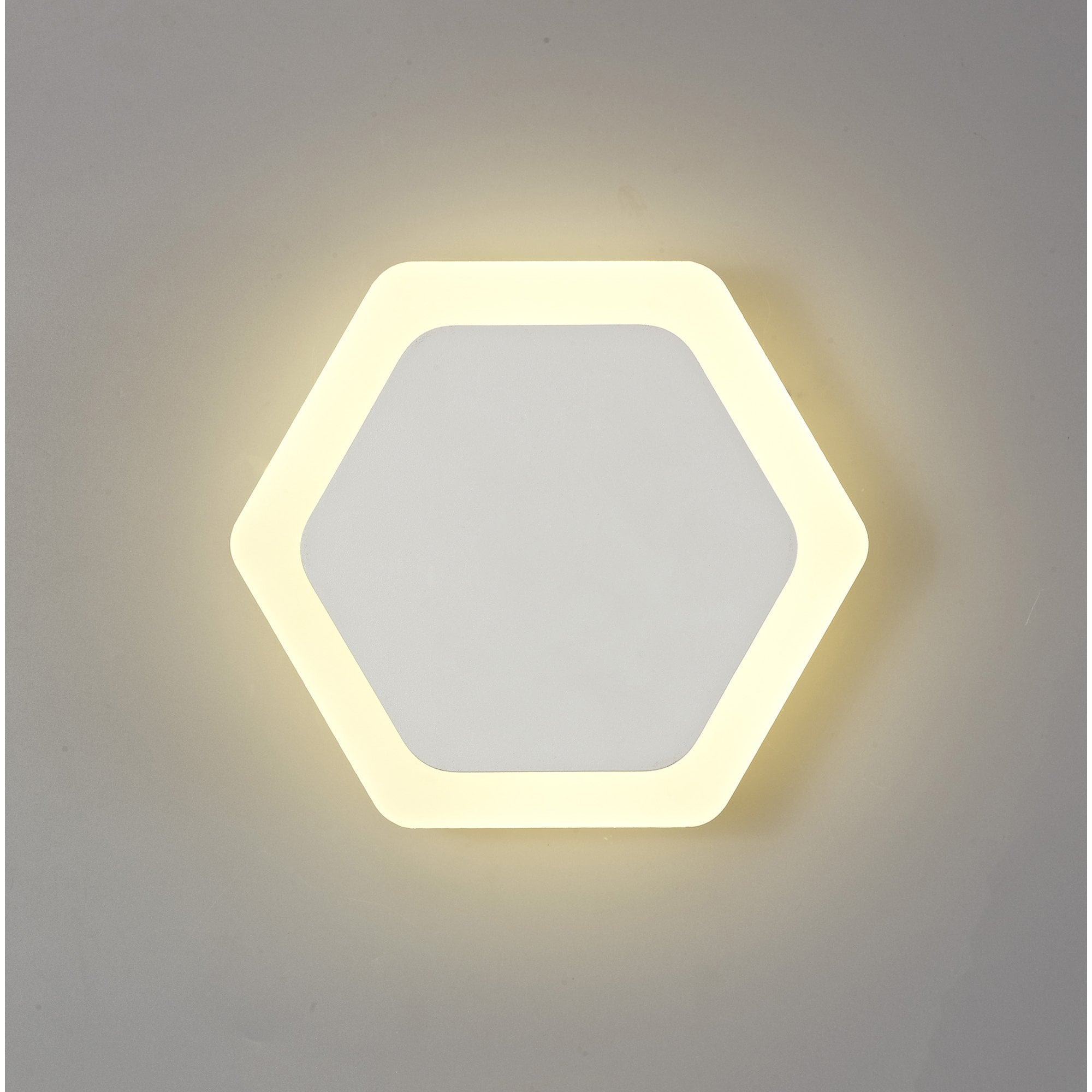 Fabula Kingsley Magnetic Base LED Wall Lamp - 15/19cm Horizontal Hexagonal - Central - Sand White & Acrylic Frosted Diffuser
