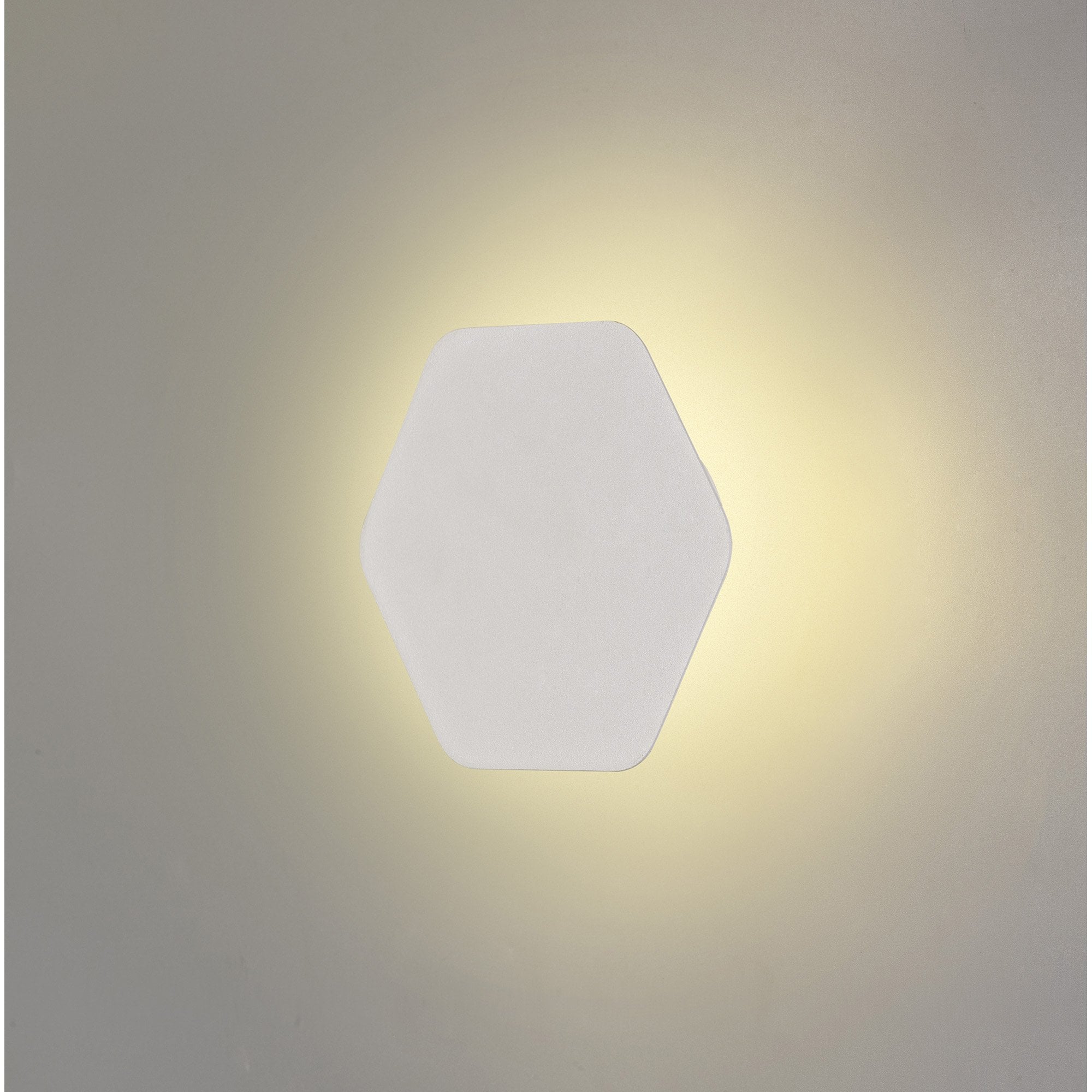 Fabula Kingsley Magnetic Base LED Wall Lamp - 15cm Horizontal Hexagonal - Sand White