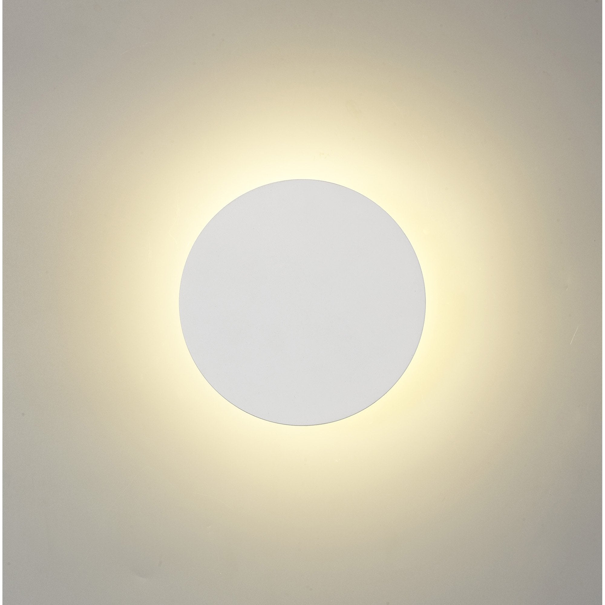 Fabula Kingsley Magnetic Base LED Wall Lamp - 15cm Round - Sand White