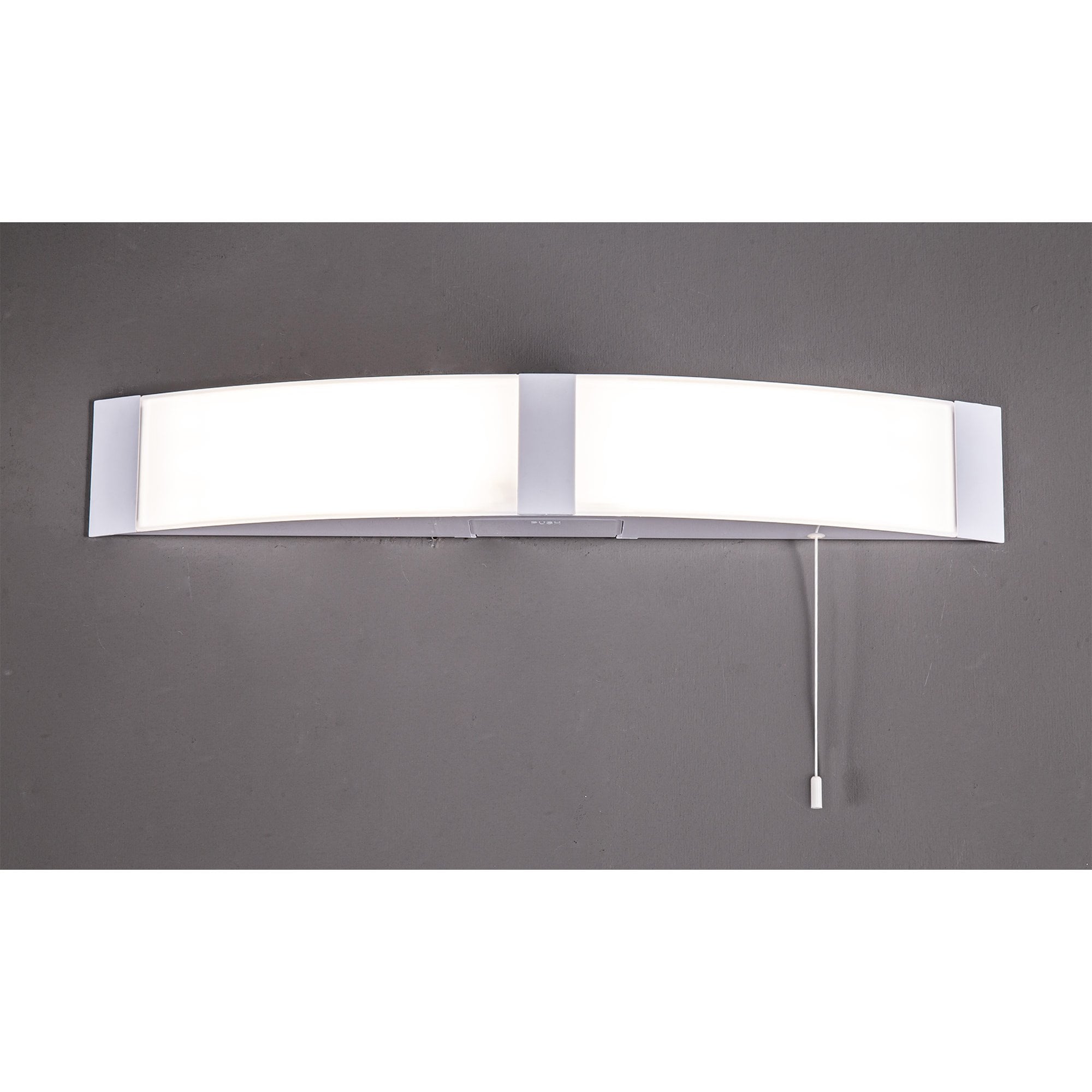 Fabula Wren LED Bathroom Wall Lamp with Shaver Socket & Pull Switch - White - IP44