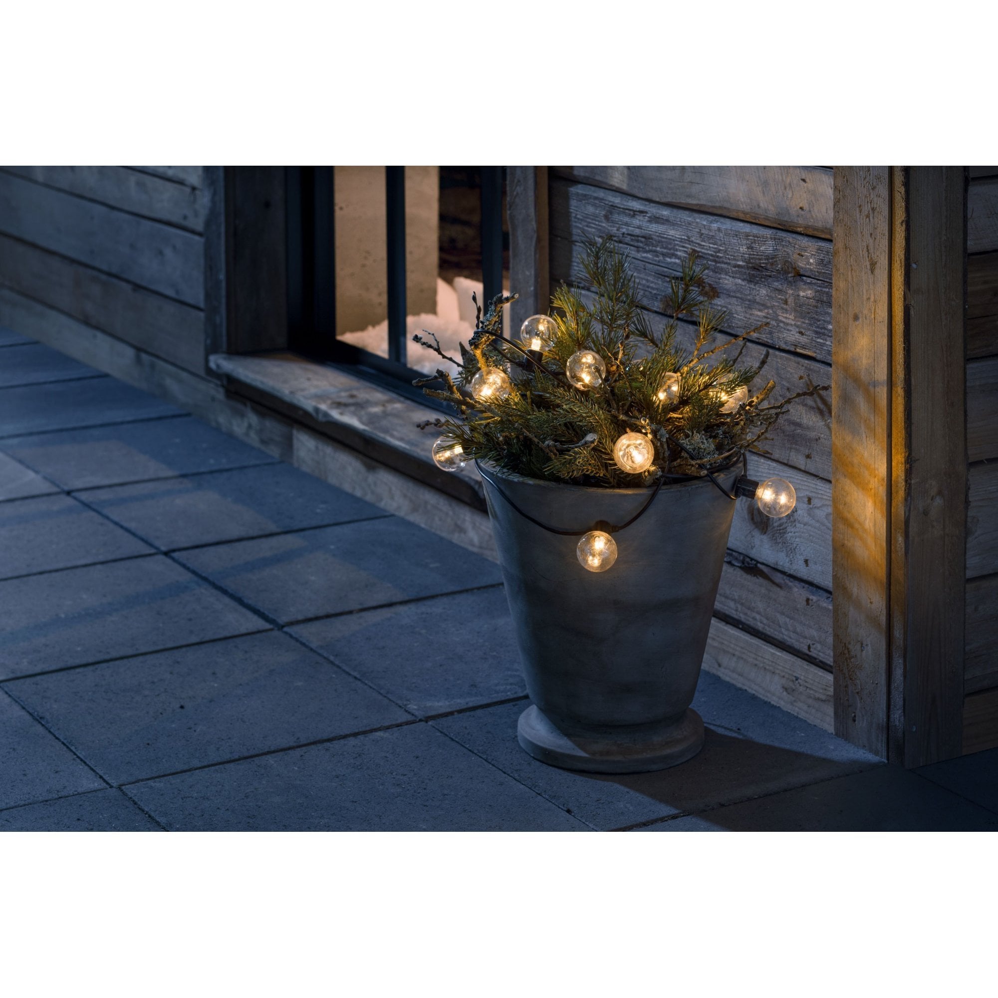Konstsmide Festoon 2.25m Light Set - 10 Round LED Bulbs - 2400K - Battery Operated