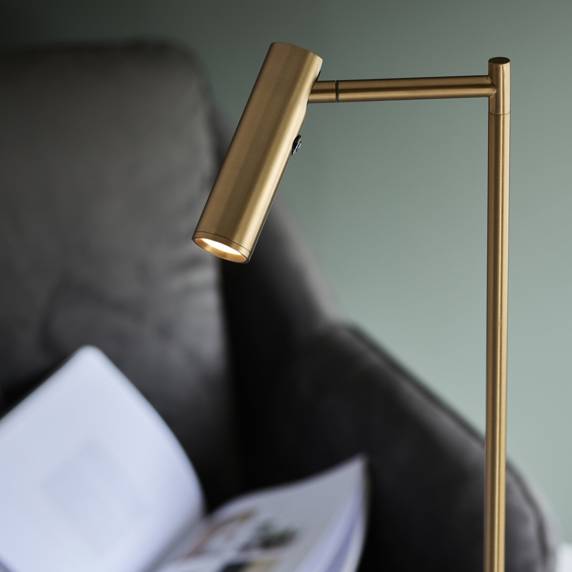 Endon Dedicated Reader Single Floor Light - Warm Brass Plate