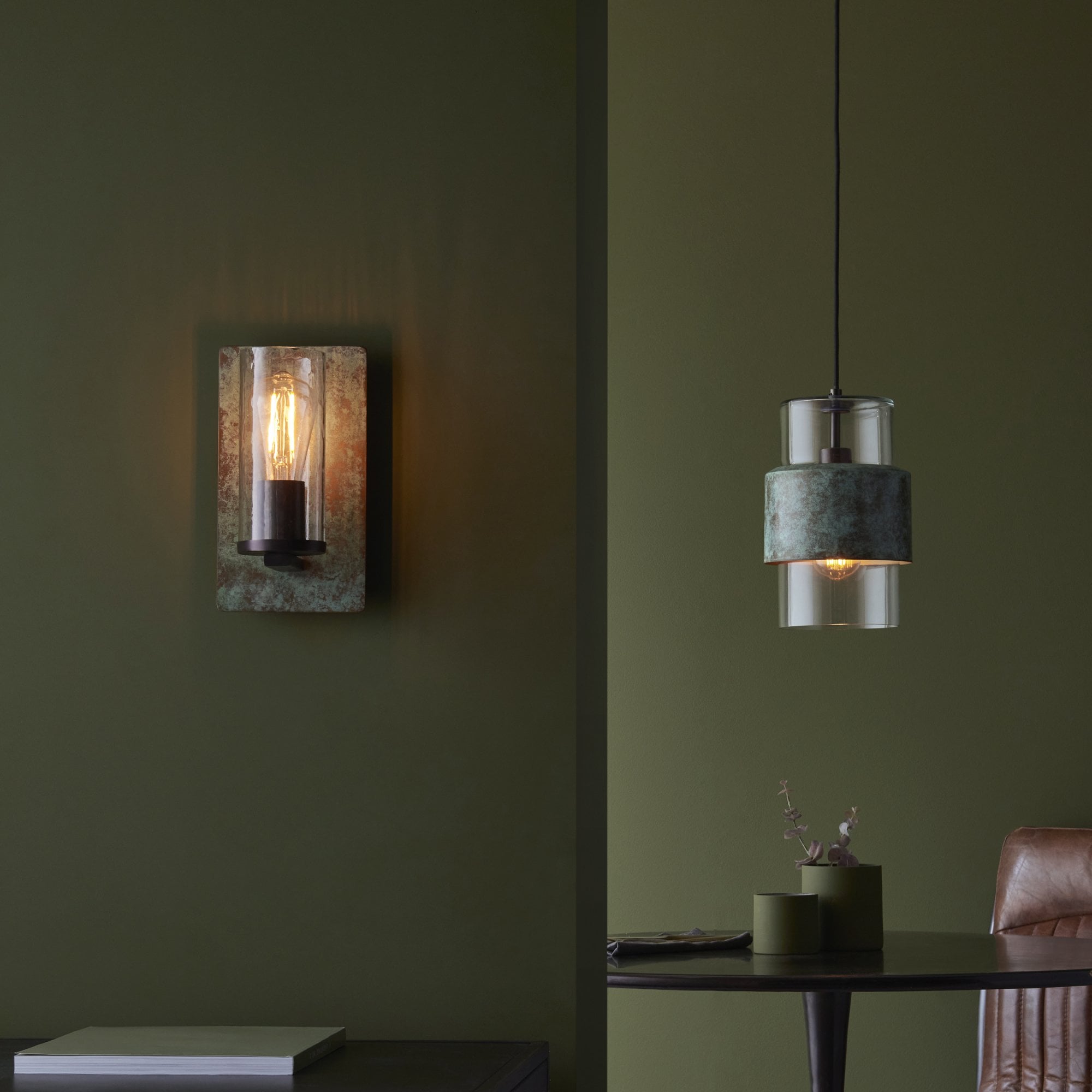 Utopia Swirl Single Wall Light - Verdigris Bronze Plate & Clear Glass