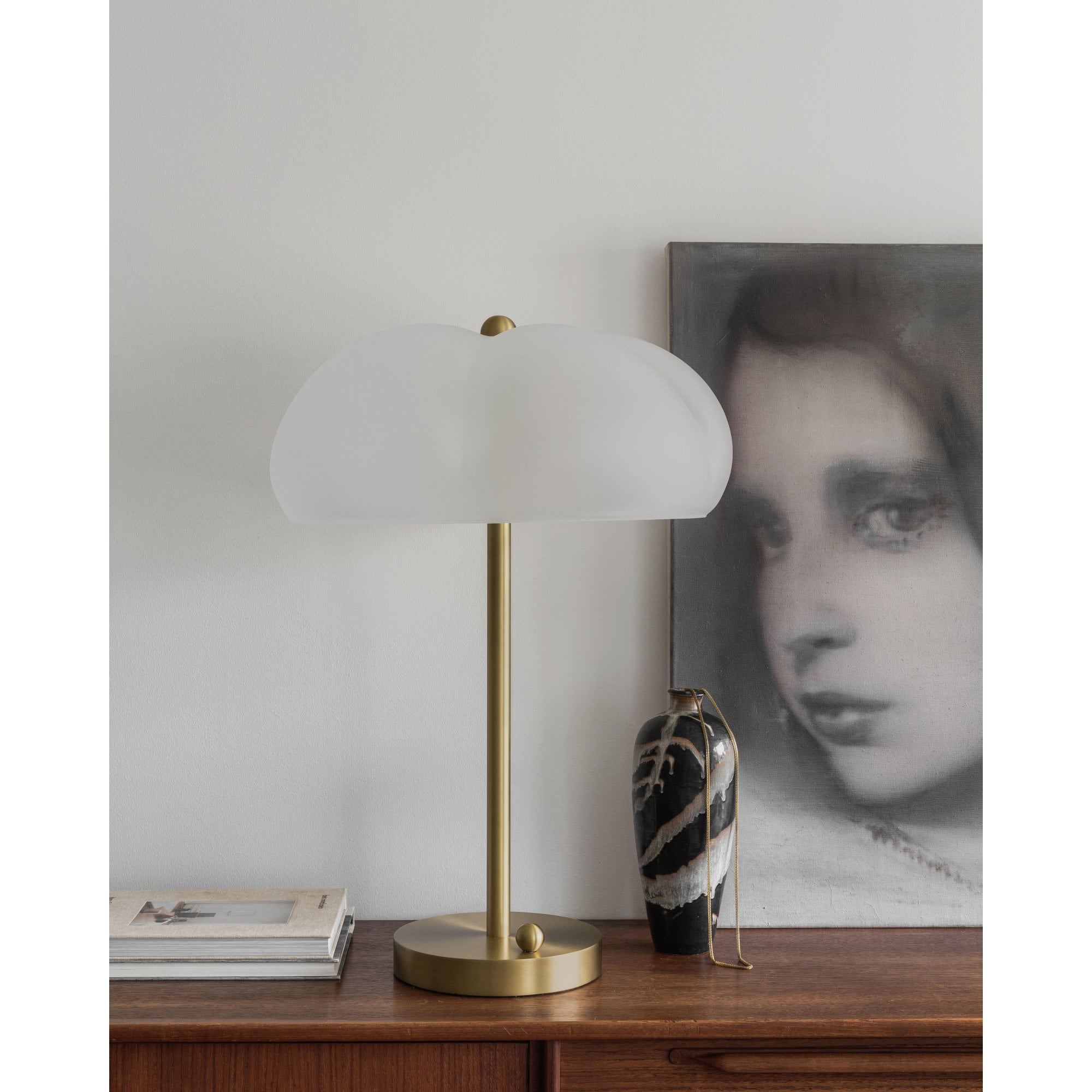 Schwung Hana Table Lamp