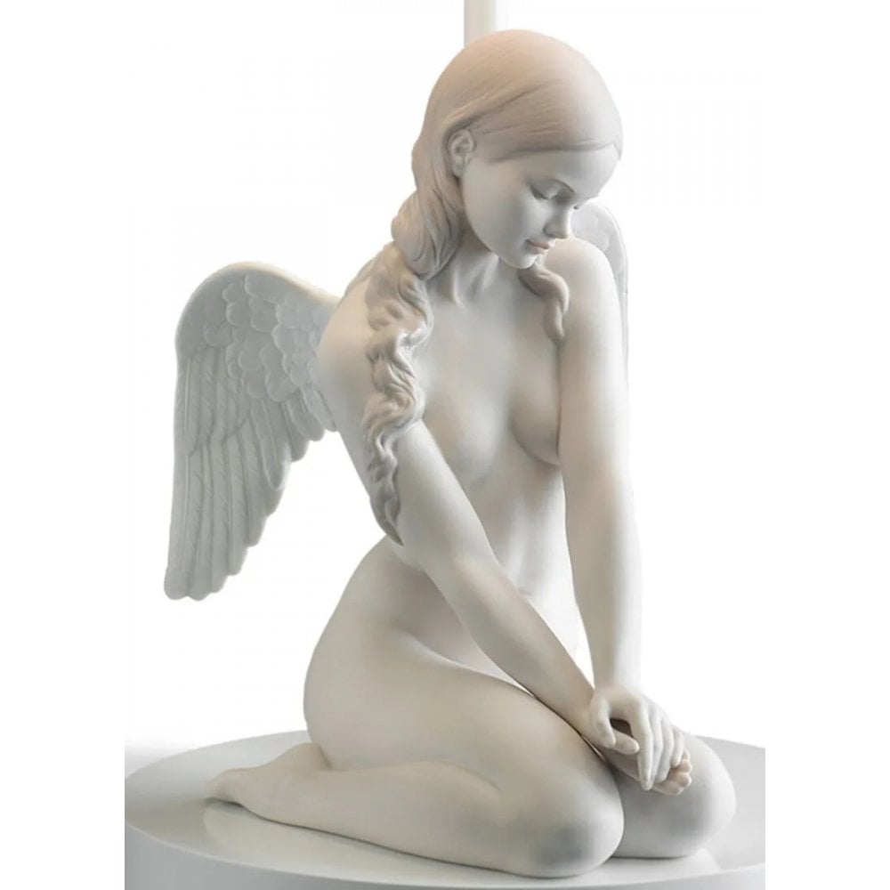 Lladro Beautiful Angel Table Lamp