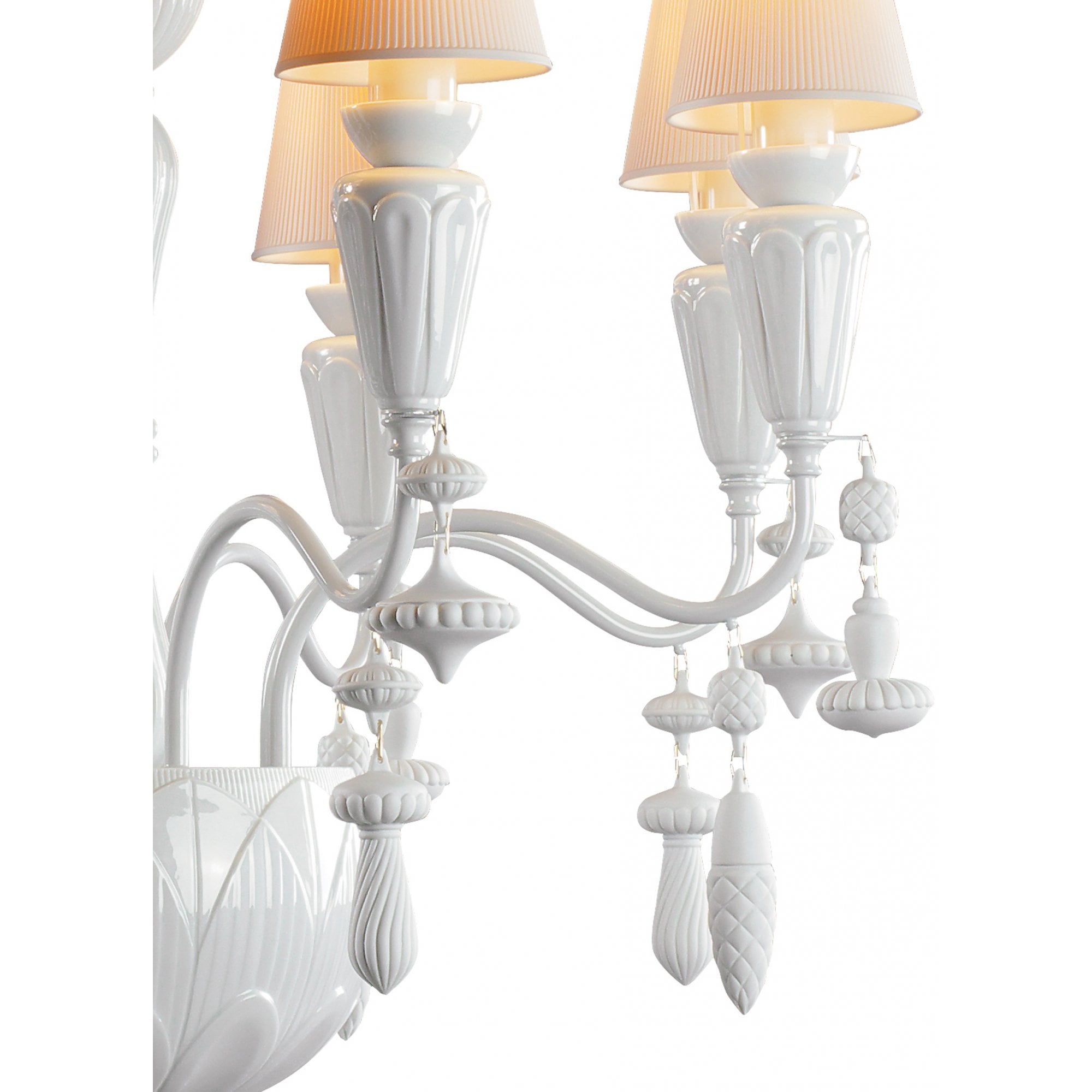 Lladro Ivy & Seed 8 Light Chandelier - White