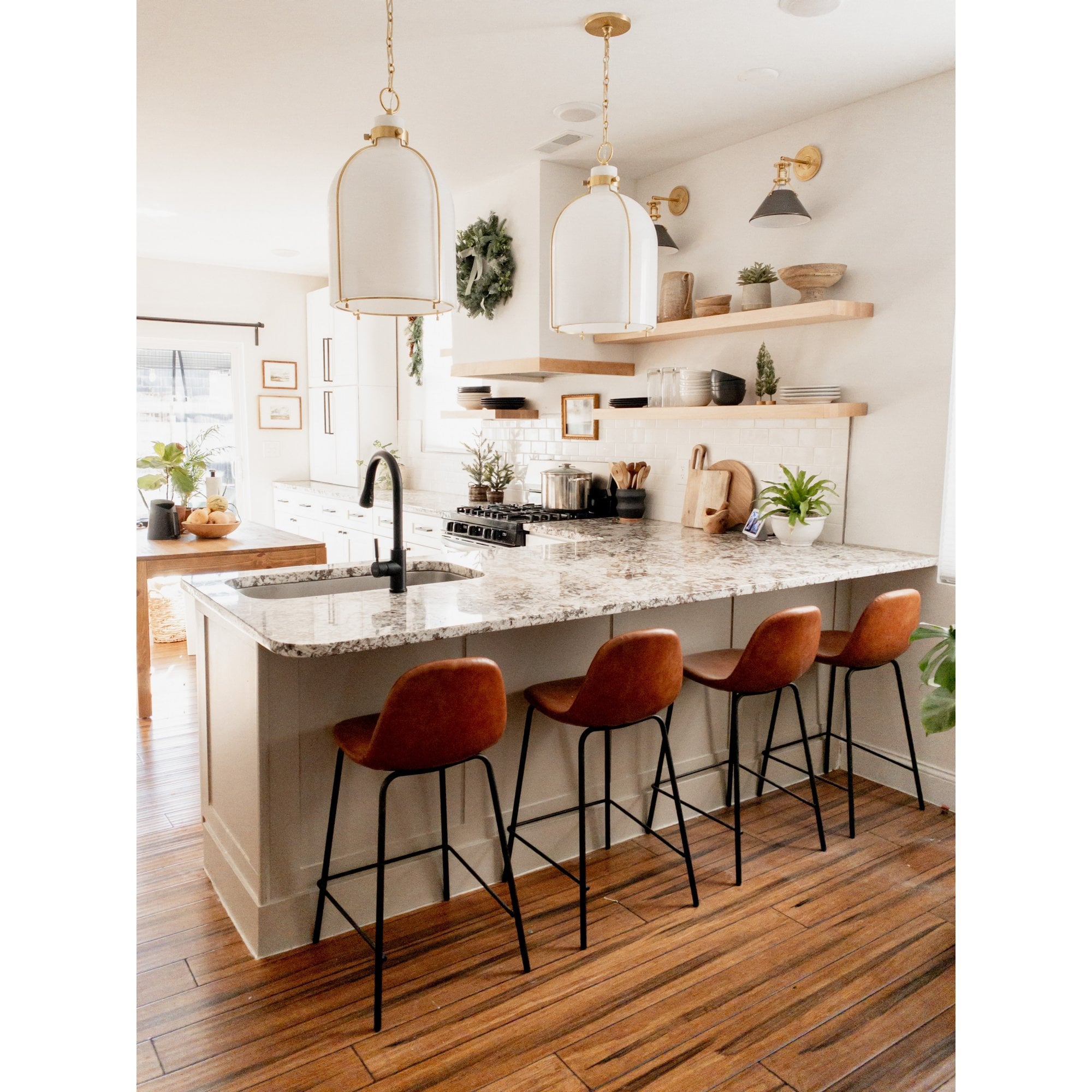 Hudson Valley Eldridge 1 Light B Pendant - Aged Brass