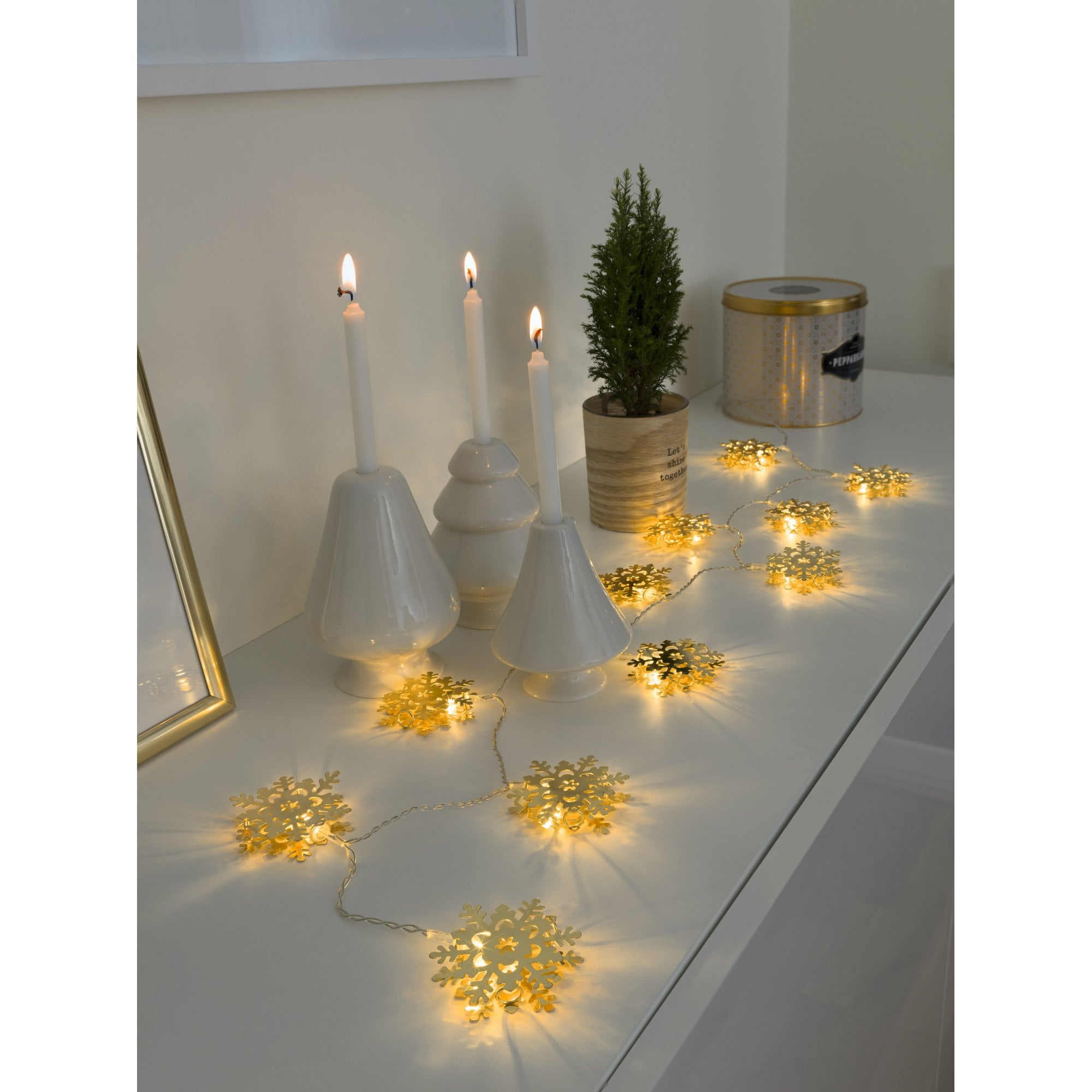 Konstsmide Festoon 0.9m Decorative Light Set - 10 LED Snowflakes - Gold - Battery Operated