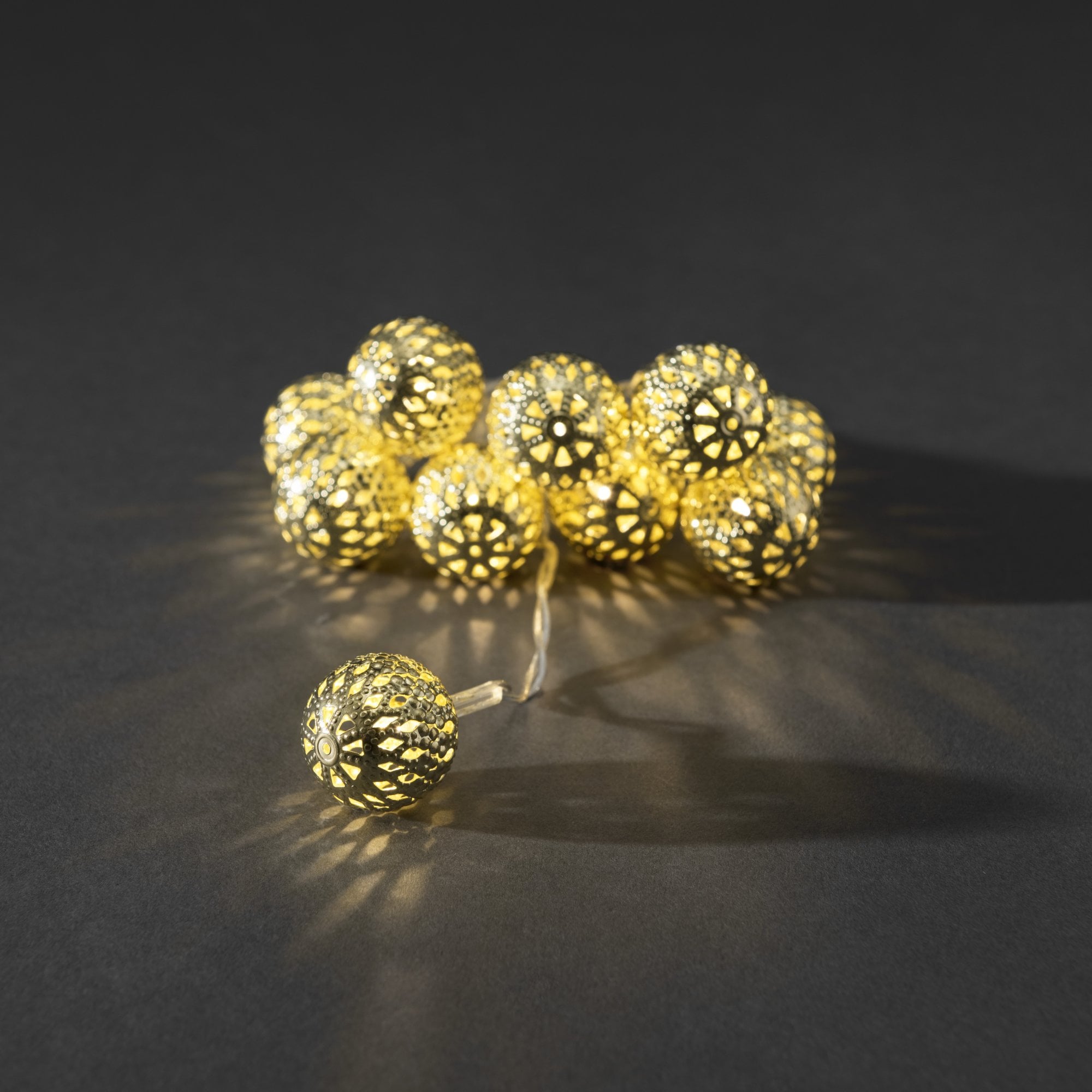 Konstsmide Festoon 0.9m Decorative Light Set - 10 LED Metal Balls - Gold - Battery Operated
