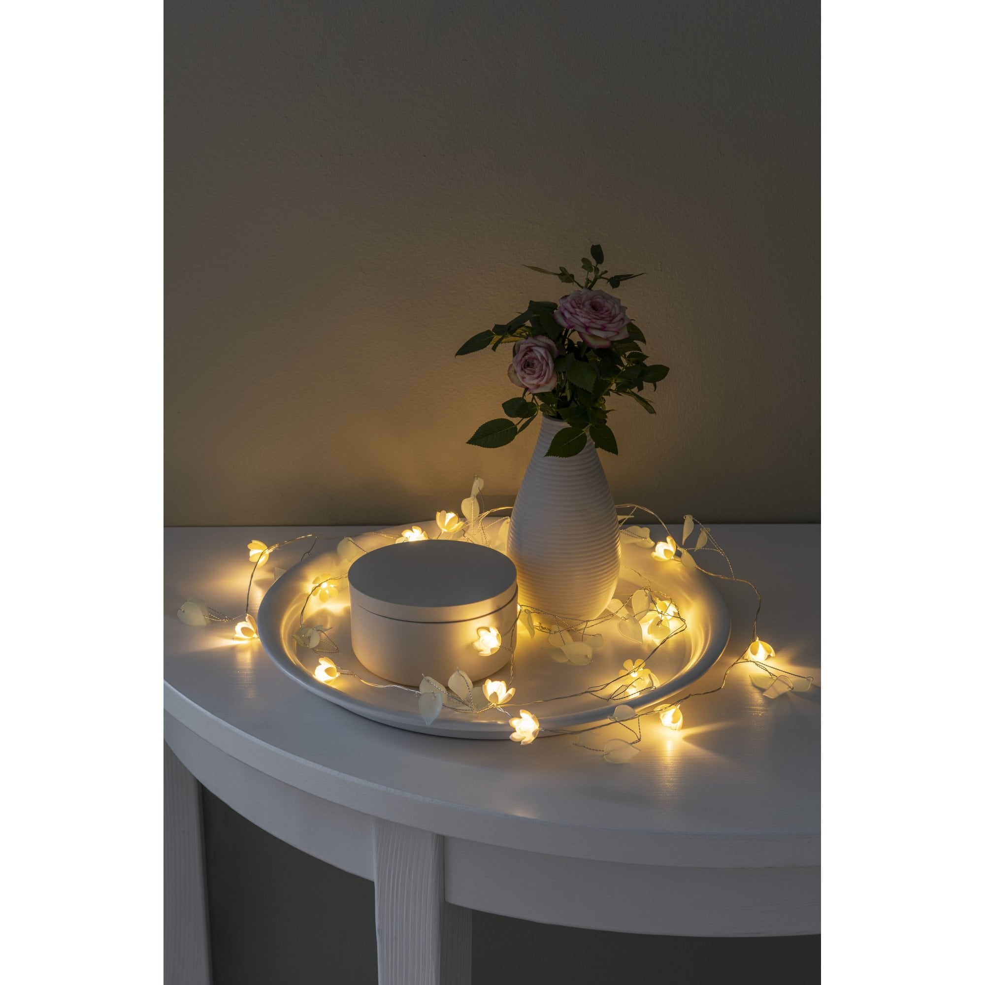 Konstsmide Festoon 1.9m Decorative Light Set - 20 LED Flowers - White & Clear - Battery Operated