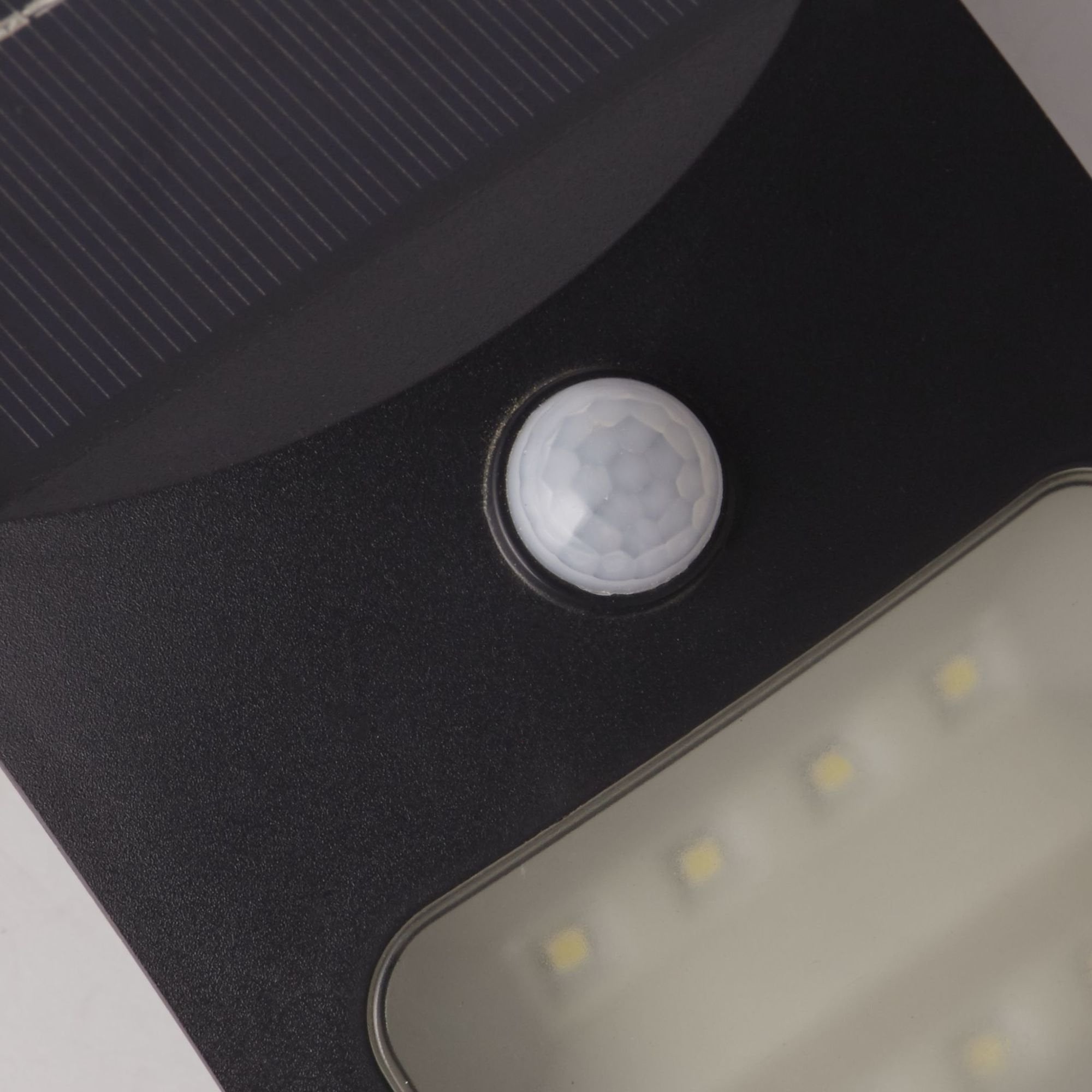 Searchlight Bankfield Solar Outdoor Wall Light with PIR - Black & White Polycarbonate