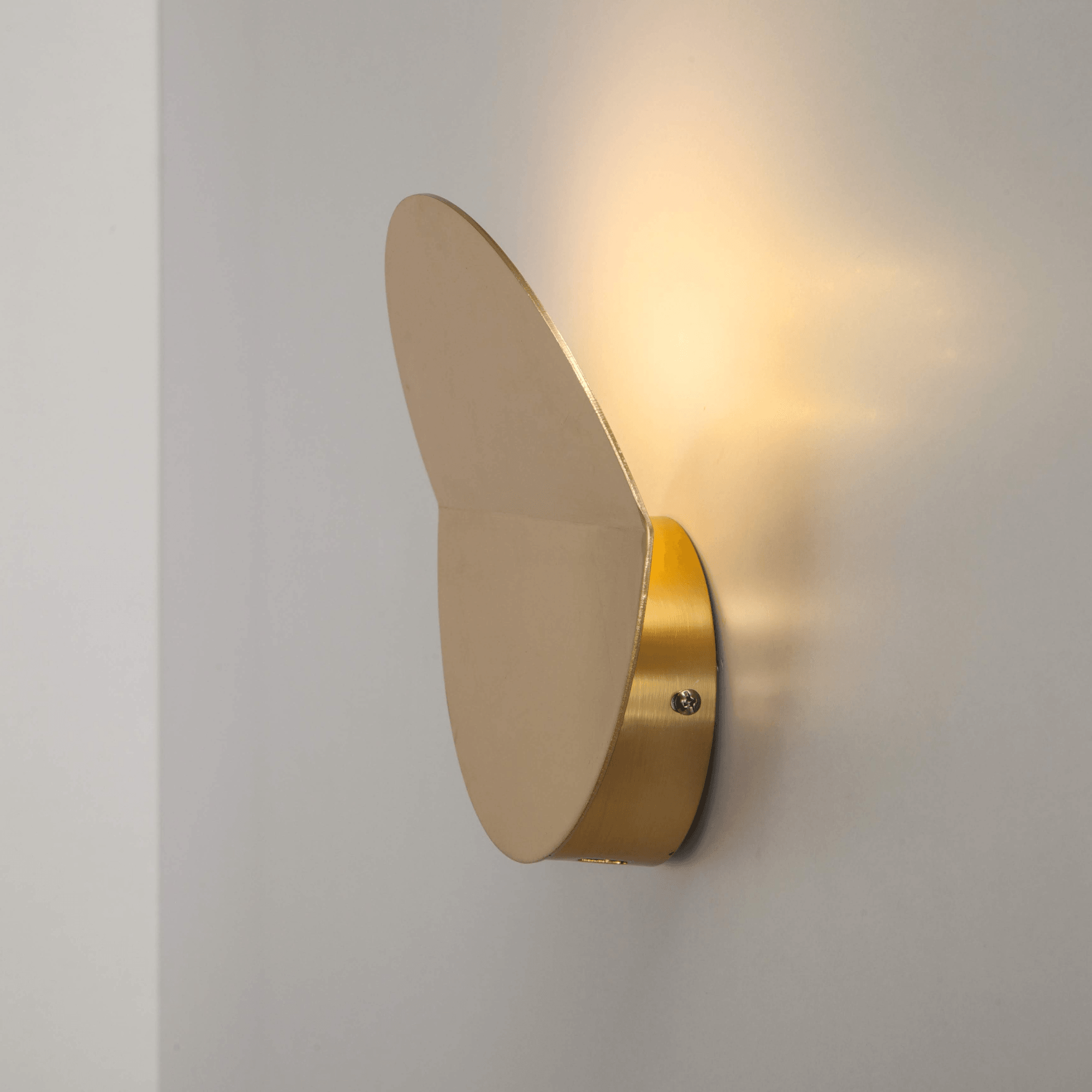 houseof. Round Diffuser Wall Light - Brass