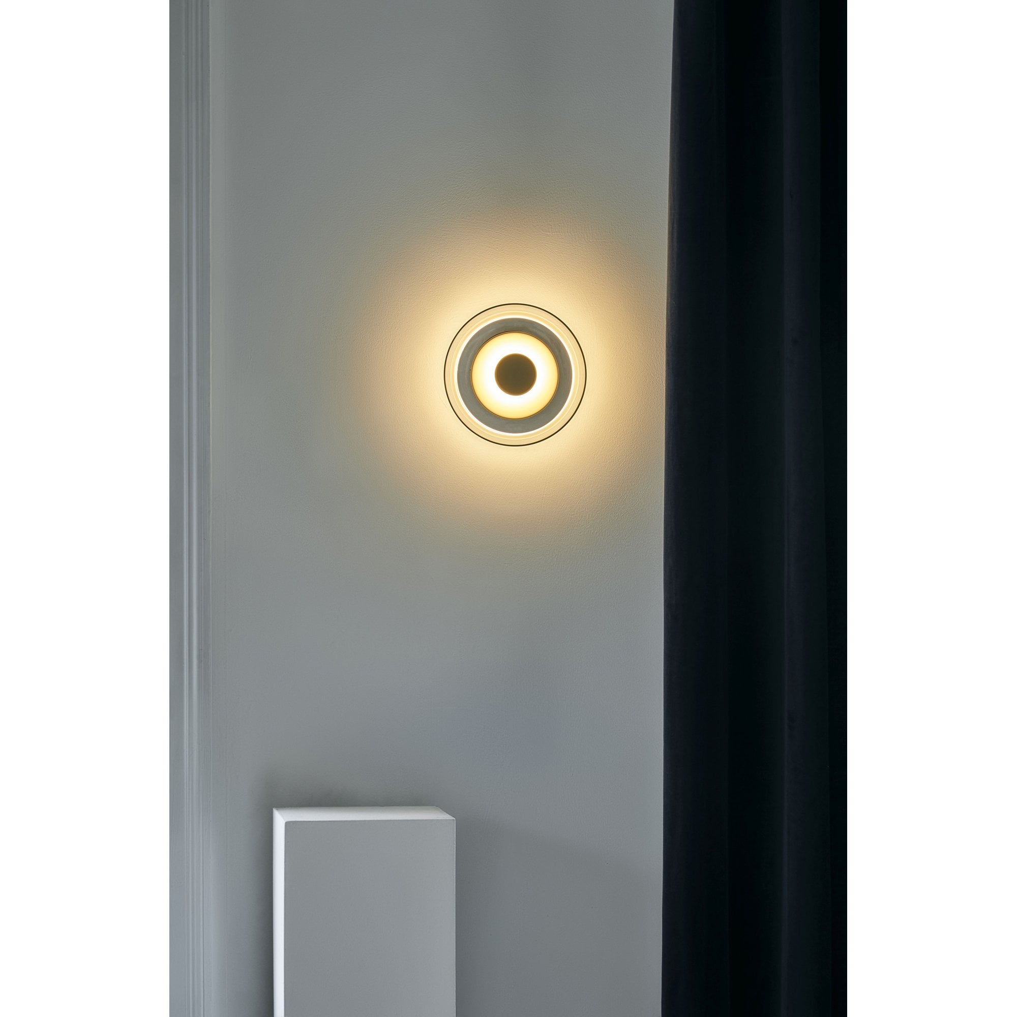 Nuura Blossi Wall Light - Nordic Gold & Clear Glass