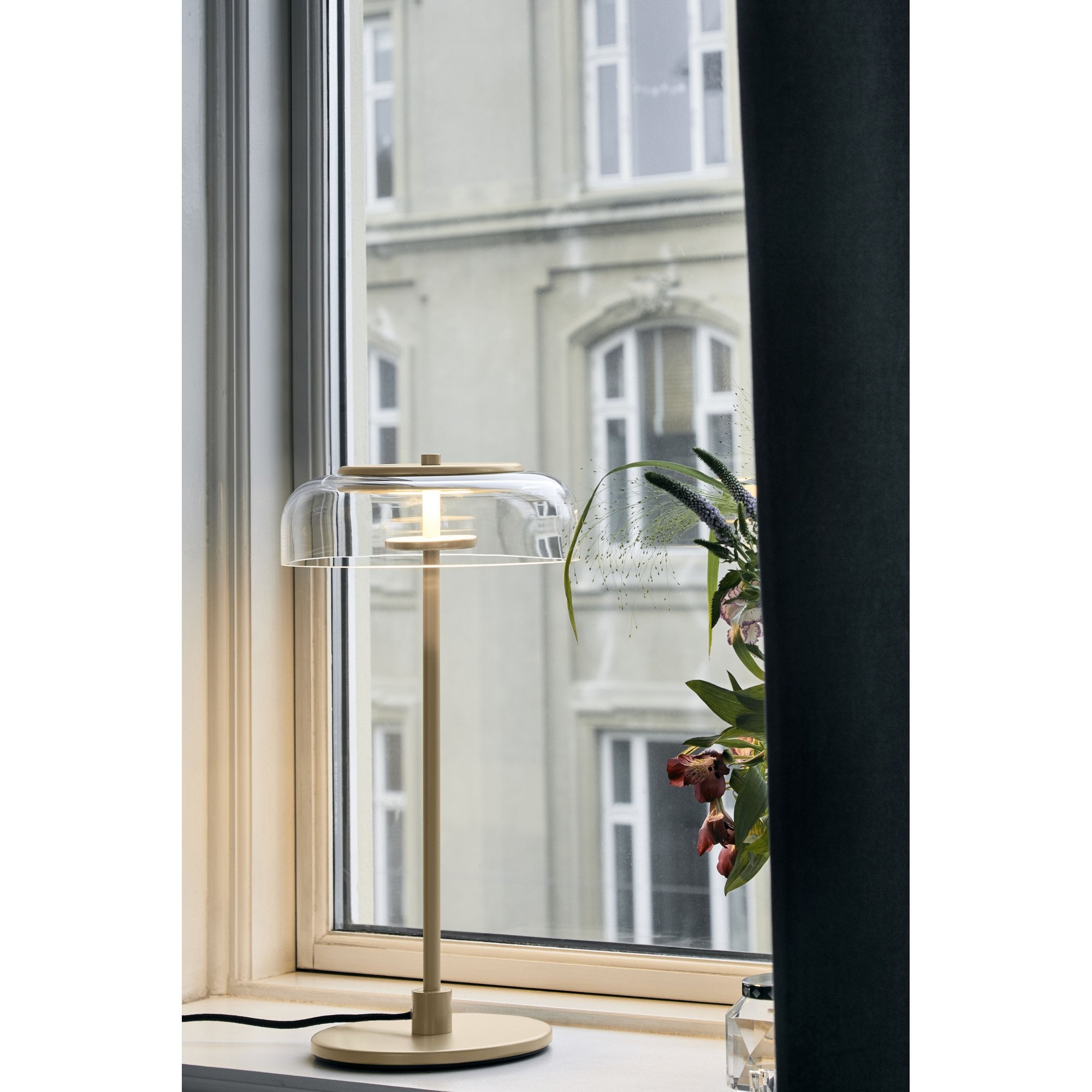 Nuura Blossi Table Lamp - Nordic Gold & Clear Glass