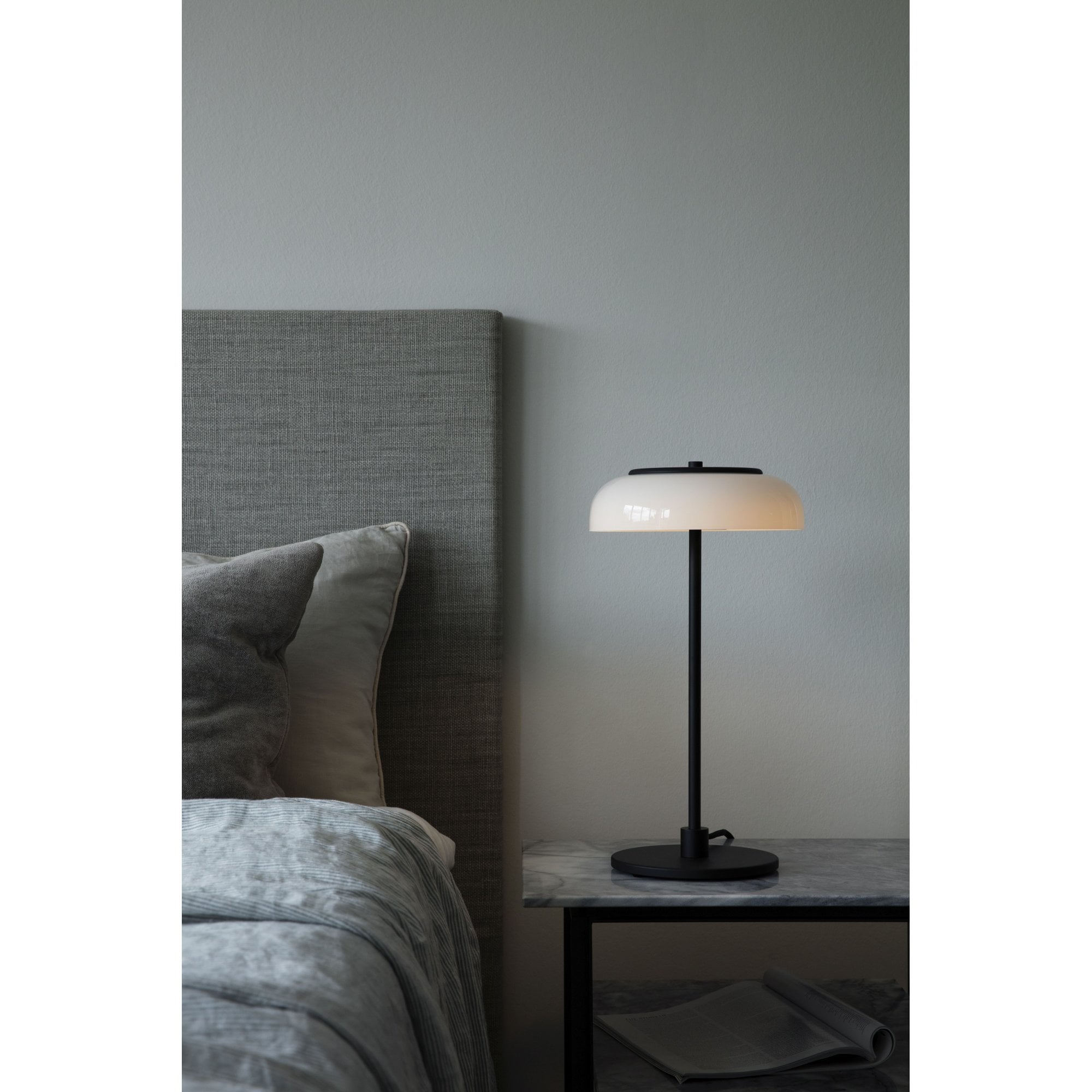 Nuura Blossi Table Lamp - Black & Opal Glass