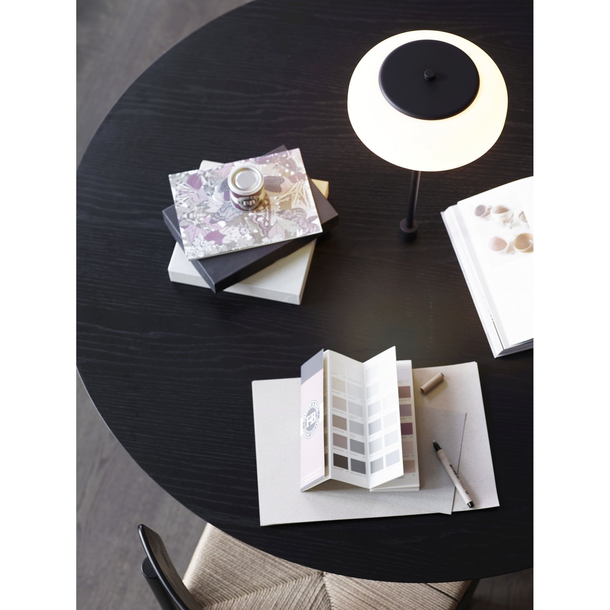 Nuura Blossi In-Set Table Lamp - Black & Opal Glass